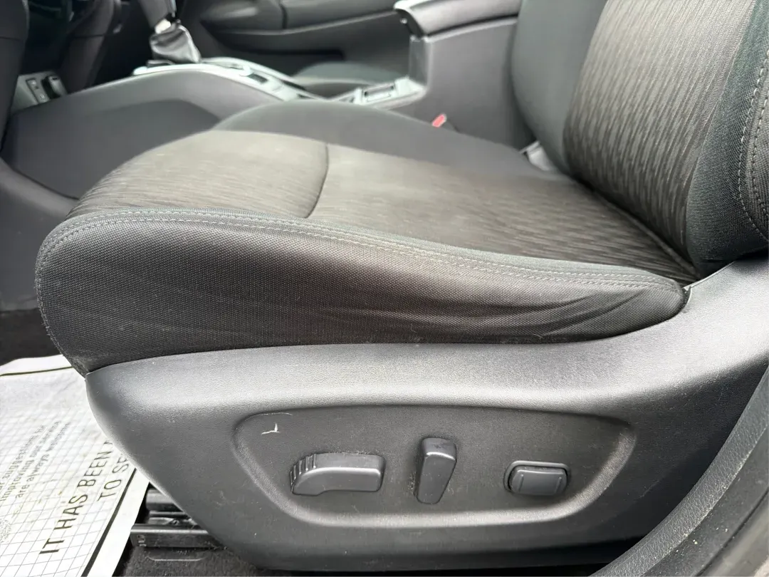 2017 Nissan Rogue SV (5N1AT2MV8HC) with an 2.5L I-4 DOHC engine, located at 1099 N County Rd 25A , Troy, OH, 45373, (937) 908-9800, 40.057079, -84.212883 - **Adventure Awaits with the 2017 Nissan Rogue SV Perfect for Growing Families!**<br /> <br /> Are you in search of a reliable SUV that fits your active lifestyle? Look no further than this 2017 Nissan Rogue SV, available now at Advantage Car and Credit - Troy! This spacious sport utility vehicle is - Photo#16