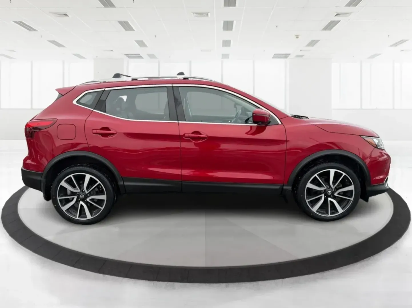 2018 Nissan Rogue SL (JN1BJ1CRXJW) with an 2L I-4 gasoline direct injection engine, located at 8750 N County Rd 25A, Piqua, OH, 45356, (937) 908-9800, 40.164391, -84.232513 - **Adventure Awaits with the 2018 Nissan Rogue SL at Advantage Car and Credit - Fairborn!**<br /> <br /> Are you ready to elevate your driving experience and create unforgettable memories on the road? The 2018 Nissan Rogue SL is the ideal companion for growing families, weekend adventurers, or anyone - Photo#1