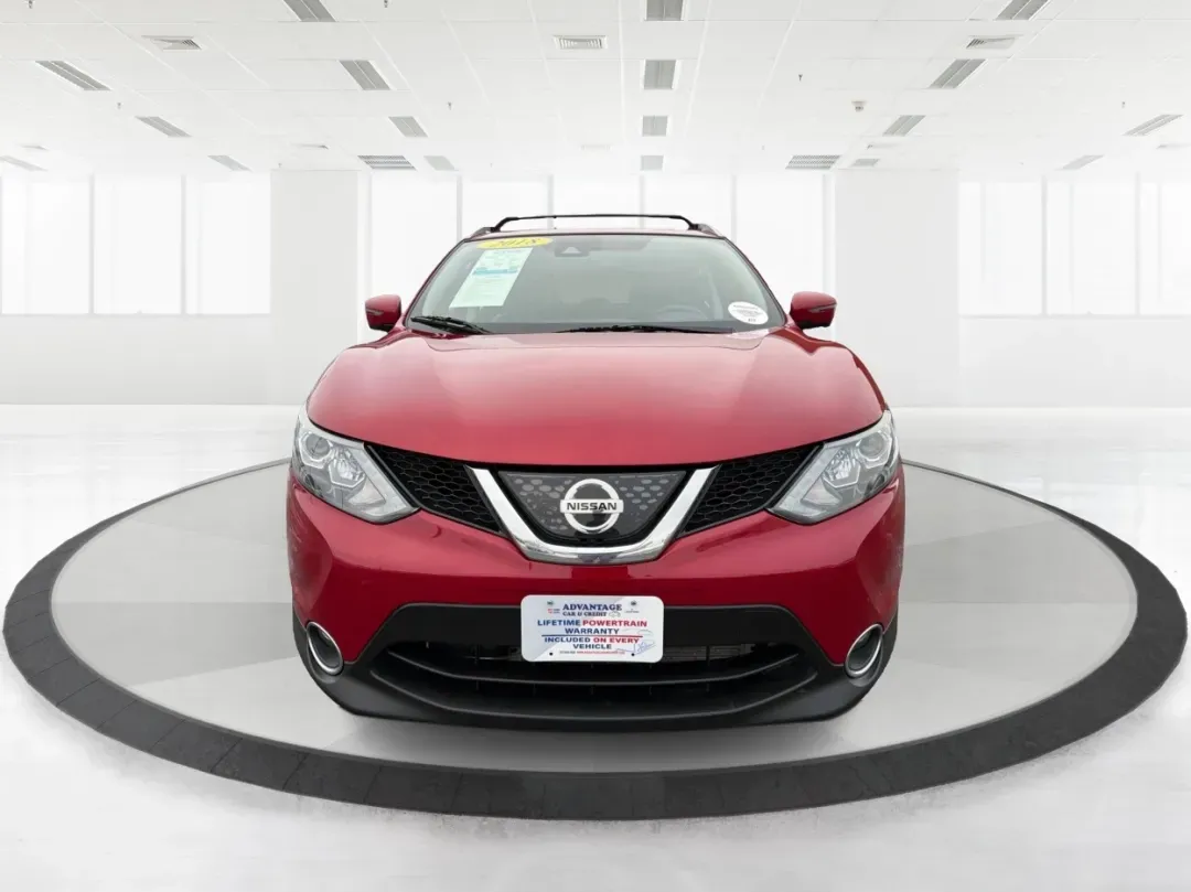 2018 Nissan Rogue SL (JN1BJ1CRXJW) with an 2L I-4 gasoline direct injection engine, located at 1184 Kauffman Ave, Fairborn, OH, 45324, (937) 908-9800, 39.807072, -84.030914 - **Adventure Awaits with the 2018 Nissan Rogue SL at Advantage Car and Credit - Fairborn!**<br /> <br /> Are you ready to elevate your driving experience and create unforgettable memories on the road? The 2018 Nissan Rogue SL is the ideal companion for growing families, weekend adventurers, or anyone - Photo#7