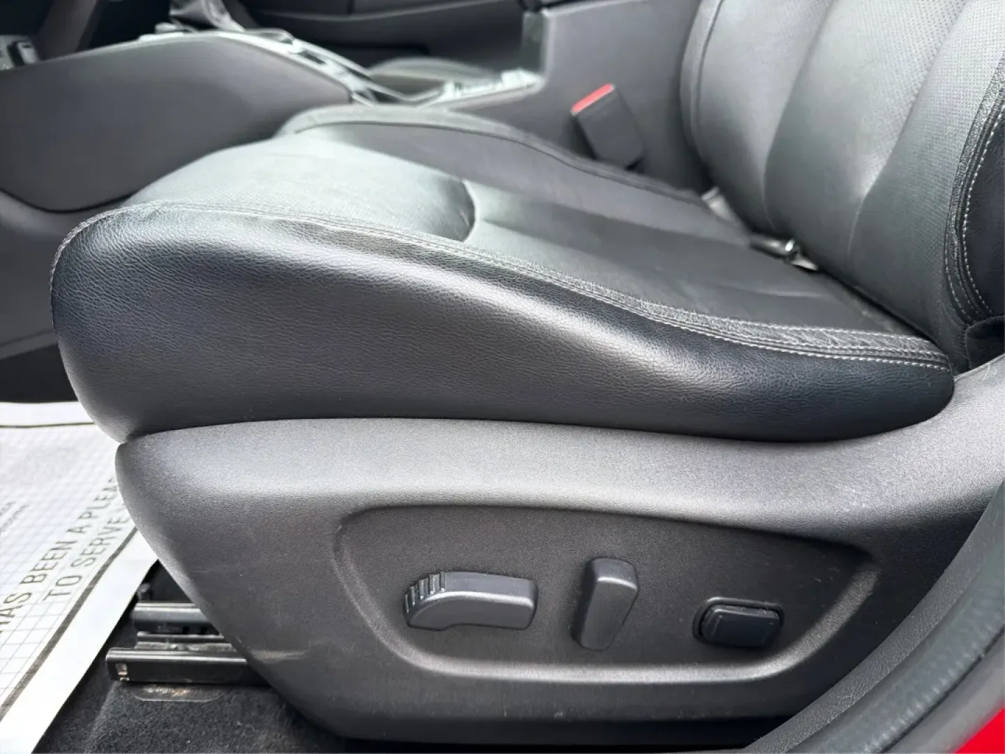 2018 Nissan Rogue SL (JN1BJ1CRXJW) with an 2L I-4 gasoline direct injection engine, located at 8750 N County Rd 25A, Piqua, OH, 45356, (937) 908-9800, 40.164391, -84.232513 - **Adventure Awaits with the 2018 Nissan Rogue SL at Advantage Car and Credit - Fairborn!**<br /> <br /> Are you ready to elevate your driving experience and create unforgettable memories on the road? The 2018 Nissan Rogue SL is the ideal companion for growing families, weekend adventurers, or anyone - Photo#17