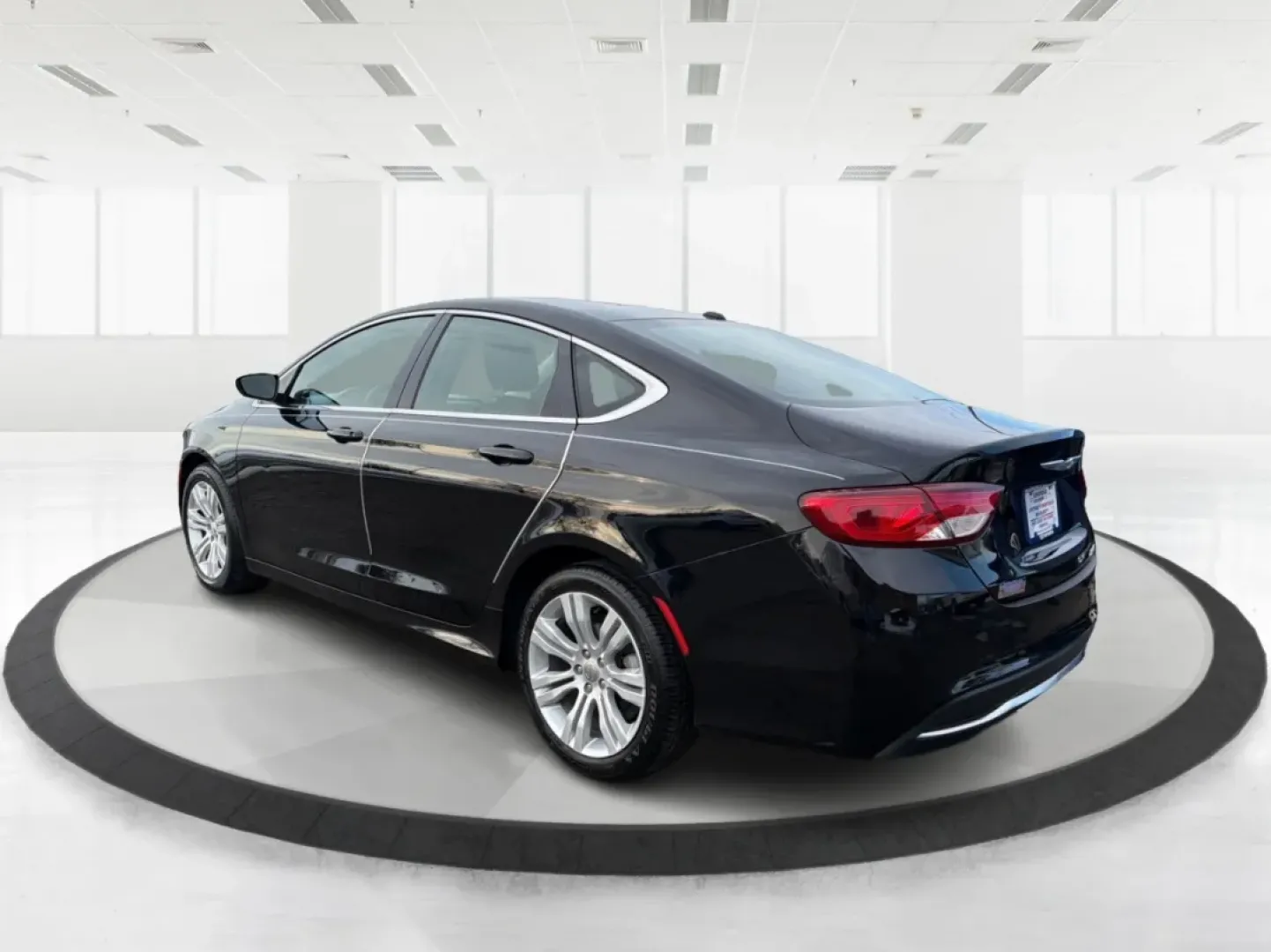 2015 Chrysler 200 Limited (1C3CCCAB3FN) with an 2.4L L4 DOHC 16V engine, 9-Speed Automatic transmission, located at 880 E. National Road, Vandalia, OH, 45377, (937) 908-9800, 39.891918, -84.183594 - **Elevate Your Everyday Commute with the 2015 Chrysler 200 Limited**<br /> <br /> Are you searching for a stylish and reliable sedan that can effortlessly handle your daily commutes and weekend adventures? Look no further than this stunning 2015 Chrysler 200 Limited, available now at Advantage Car a - Photo#4