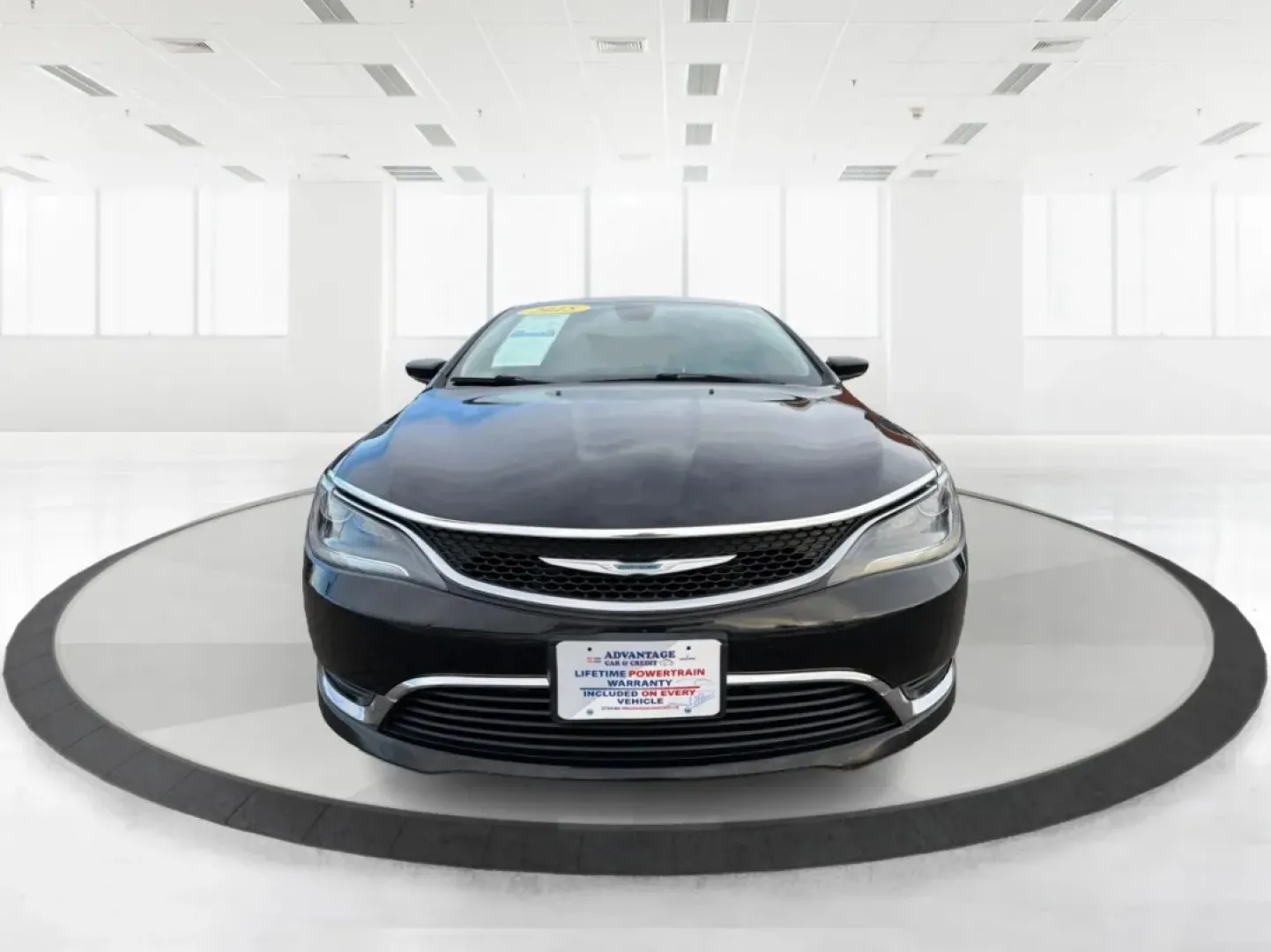 2015 Chrysler 200 Limited (1C3CCCAB3FN) with an 2.4L L4 DOHC 16V engine, 9-Speed Automatic transmission, located at 880 E. National Road, Vandalia, OH, 45377, (937) 908-9800, 39.891918, -84.183594 - **Elevate Your Everyday Commute with the 2015 Chrysler 200 Limited**<br /> <br /> Are you searching for a stylish and reliable sedan that can effortlessly handle your daily commutes and weekend adventures? Look no further than this stunning 2015 Chrysler 200 Limited, available now at Advantage Car a - Photo#7