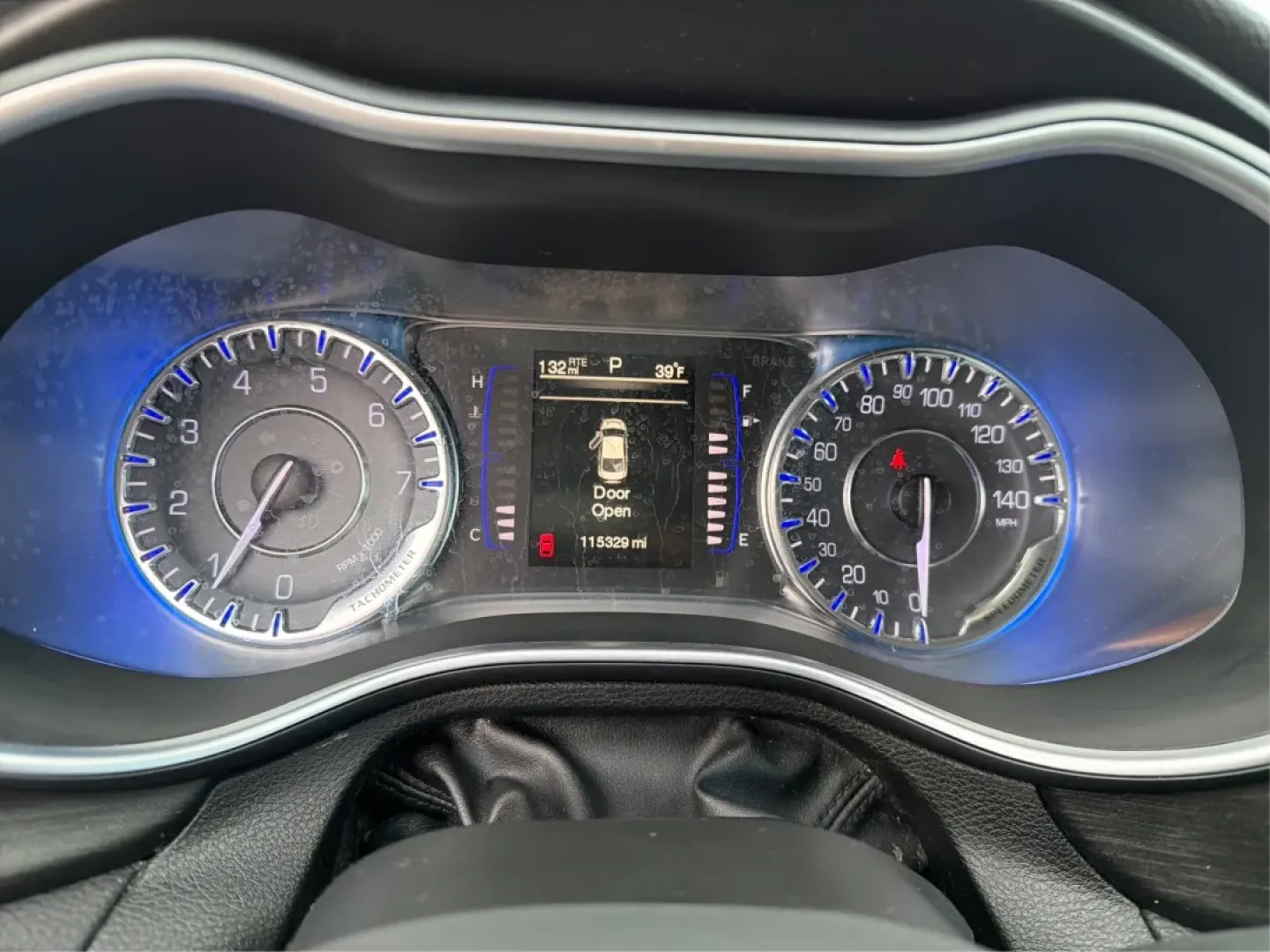 2015 Chrysler 200 Limited (1C3CCCAB3FN) with an 2.4L L4 DOHC 16V engine, 9-Speed Automatic transmission, located at 880 E. National Road, Vandalia, OH, 45377, (937) 908-9800, 39.891918, -84.183594 - **Elevate Your Everyday Commute with the 2015 Chrysler 200 Limited**<br /> <br /> Are you searching for a stylish and reliable sedan that can effortlessly handle your daily commutes and weekend adventures? Look no further than this stunning 2015 Chrysler 200 Limited, available now at Advantage Car a - Photo#15