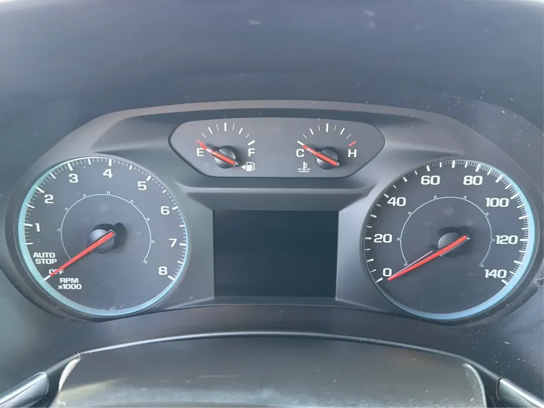 2022 Chevrolet Equinox AWD 1FL (2GNAX5EV4N6) with an 1.5L I-4 gasoline direct injection engine, located at 1951 S Dayton Lakeview Rd., New Carlisle, OH, 45344, (937) 908-9800, 39.890999, -84.050255 - **Discover Your Next Adventure with the 2022 Chevrolet Equinox at Advantage Car and Credit - New Carlisle!**<br /> <br /> If you're in the market for a versatile SUV that effortlessly blends family-friendly features with modern technology, look no further than this stunning 2022 Chevrolet Equinox. P - Photo#15