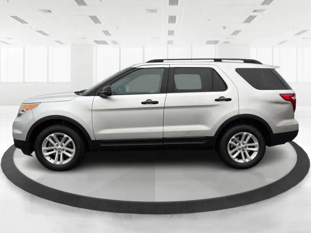 2015 Ford Explorer Base (1FM5K8B82FG) with an Other engine, located at 8750 N County Rd 25A, Piqua, OH, 45356, (937) 908-9800, 40.164391, -84.232513 - **Adventure Awaits: Explore New Horizons with the 2015 Ford Explorer from Advantage Car and Credit - Piqua!**<br /> <br /> Are you ready to elevate your driving experience and embrace life's adventures? Whether you're planning family outings, commuting to work, or embarking on weekend getaways, the - Photo#5