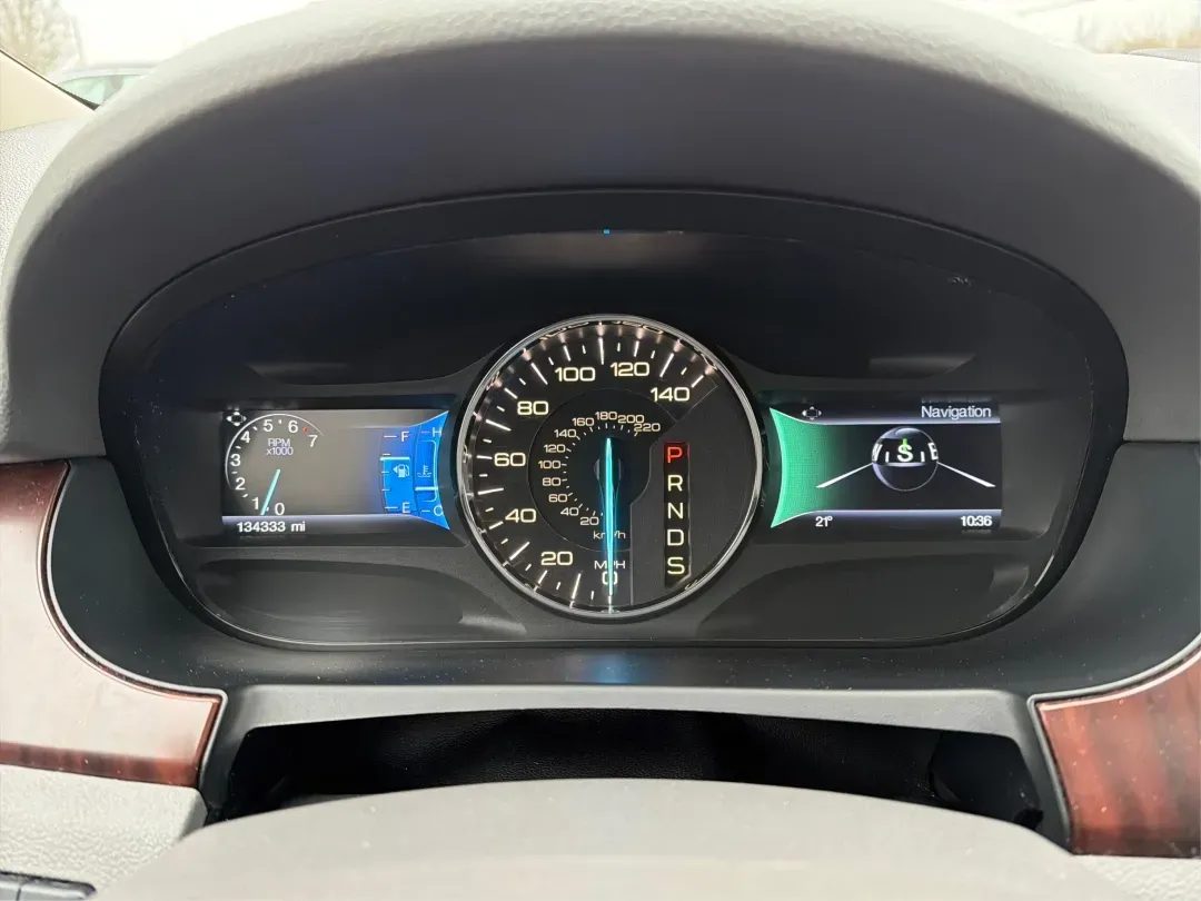 2014 Ford Edge Limited (2FMDK4KC2EB) with an 3.5L V-6 DOHC engine, located at 8750 N County Rd 25A, Piqua, OH, 45356, (937) 908-9800, 40.164391, -84.232513 - **Discover the Perfect Family SUV for Your Next Adventure: 2014 Ford Edge Limited at Advantage Car and Credit - Piqua!**<br /> <br /> Are you searching for a versatile and stylish vehicle that can accommodate your growing family's needs while also providing the comfort and style you crave? Look no f - Photo#14