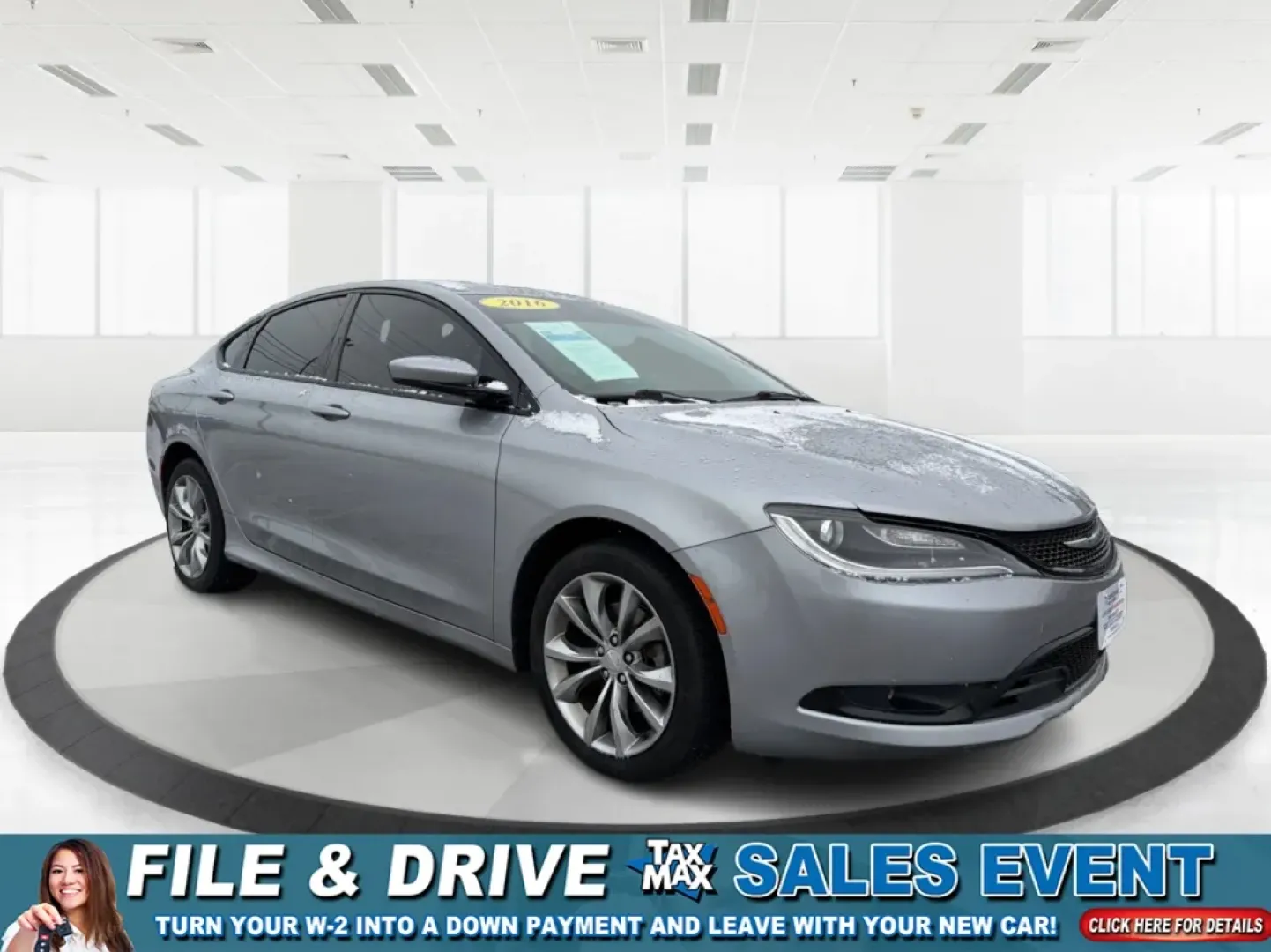 2016 Chrysler 200 S (1C3CCCBB3GN) with an Other engine, located at 1951 S Dayton Lakeview Rd., New Carlisle, OH, 45344, (937) 908-9800, 39.890999, -84.050255 - **Elevate Your Commute with the 2016 Chrysler 200 S at Advantage Car and Credit - Vandalia!**<br /> <br /> Are you looking for the perfect blend of style, comfort, and performance for your daily commute or family outings? The 2016 Chrysler 200 S is your ideal companion, offering a sophisticated seda - Photo#0