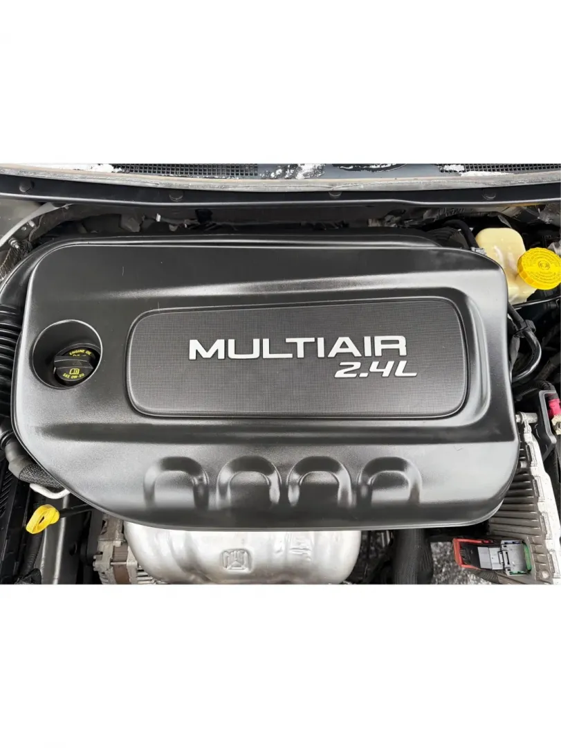 2016 Chrysler 200 S (1C3CCCBB3GN) with an Other engine, located at 1951 S Dayton Lakeview Rd., New Carlisle, OH, 45344, (937) 908-9800, 39.890999, -84.050255 - **Elevate Your Commute with the 2016 Chrysler 200 S at Advantage Car and Credit - Vandalia!**<br /> <br /> Are you looking for the perfect blend of style, comfort, and performance for your daily commute or family outings? The 2016 Chrysler 200 S is your ideal companion, offering a sophisticated seda - Photo#11