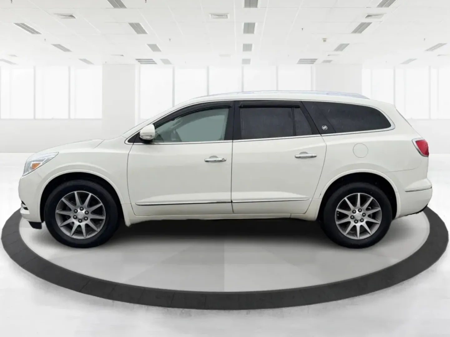 2014 Buick Enclave Leather (5GAKVBKD7EJ) with an 3.6L V-6 gasoline direct injection engine, located at 1184 Kauffman Ave, Fairborn, OH, 45324, (937) 908-9800, 39.807072, -84.030914 - **Experience the Ultimate Family Adventure with the 2014 Buick Enclave at Advantage Car and Credit!** <br /> <br /> Are you a growing family seeking the perfect vehicle to accommodate your busy lifestyle? Look no further than this stunning 2014 Buick Enclave, now available at Advantage Car and Credi - Photo#5