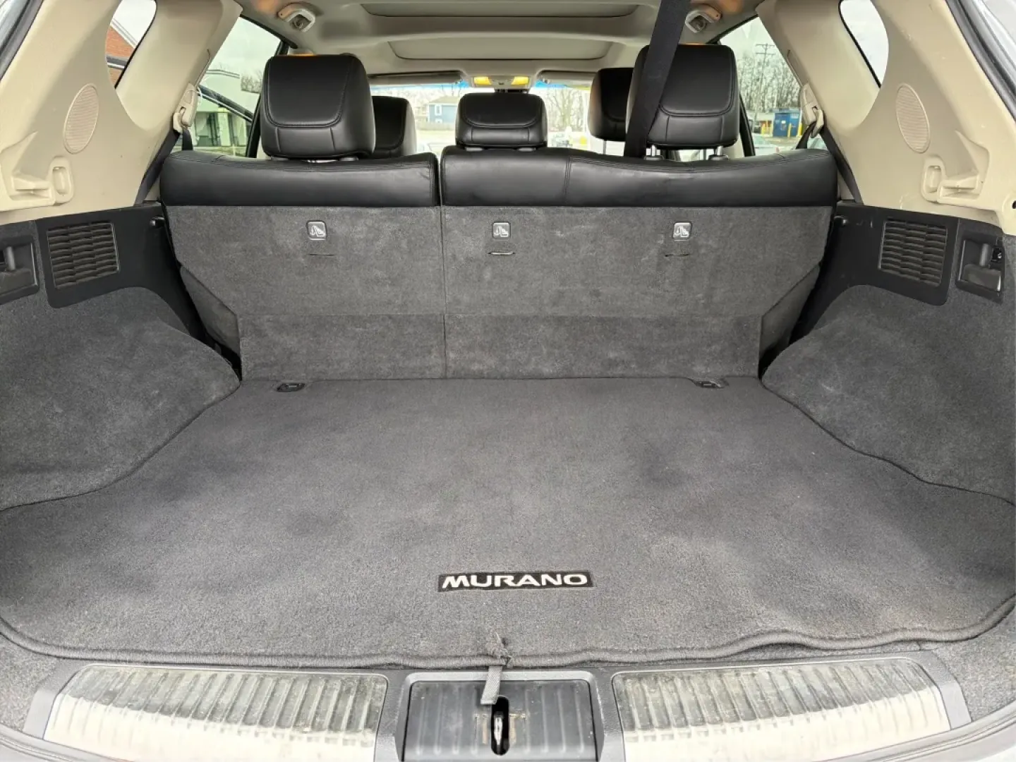 2014 Nissan Murano SL AWD (JN8AZ1MW2EW) with an 3.5L V6 DOHC 24V engine, Continuously Variable Transmission transmission, located at 1184 Kauffman Ave, Fairborn, OH, 45324, (937) 908-9800, 39.807072, -84.030914 - Discover the perfect blend of comfort, versatility, and reliability with the 2014 Nissan Murano SL AWD, available now at Advantage Car and Credit in Fairborn, OH. Whether you're a growing family needing extra space, a commuter seeking efficiency, or someone who loves weekend adventures, this SUV is - Photo#12