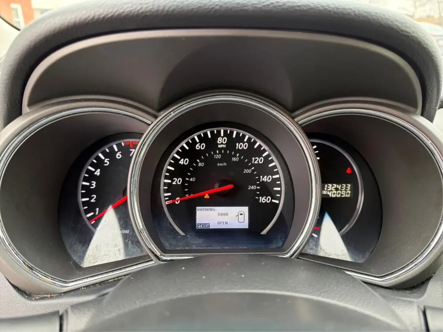 2014 Nissan Murano SL AWD (JN8AZ1MW2EW) with an 3.5L V6 DOHC 24V engine, Continuously Variable Transmission transmission, located at 1184 Kauffman Ave, Fairborn, OH, 45324, (937) 908-9800, 39.807072, -84.030914 - Discover the perfect blend of comfort, versatility, and reliability with the 2014 Nissan Murano SL AWD, available now at Advantage Car and Credit in Fairborn, OH. Whether you're a growing family needing extra space, a commuter seeking efficiency, or someone who loves weekend adventures, this SUV is - Photo#15