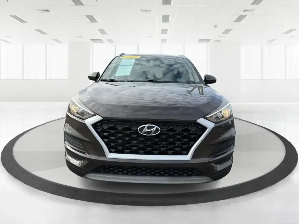 2019 Hyundai Tucson SEL (KM8J3CAL6KU) with an Theta 2.4L I-4 gasoline direct injection engine, 6A transmission, located at 1230 East Main St, Xenia, OH, 45385, (937) 908-9800, 39.688026, -83.910172 - **Adventure Awaits with the 2019 Hyundai Tucson SEL at Advantage Car and Credit - Fairborn!**<br /> <br /> Are you ready to elevate your lifestyle and explore the great outdoors? The 2019 Hyundai Tucson SEL is the perfect companion for both weekend adventures and everyday commutes. With its spacious - Photo#7