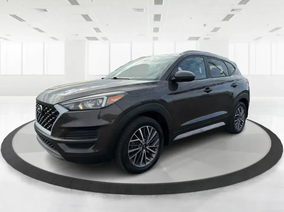 2019 Hyundai Tucson SEL (KM8J3CAL6KU) with an Theta 2.4L I-4 gasoline direct injection engine, 6A transmission, located at 1230 East Main St, Xenia, OH, 45385, (937) 908-9800, 39.688026, -83.910172 - **Adventure Awaits with the 2019 Hyundai Tucson SEL at Advantage Car and Credit - Fairborn!**<br /> <br /> Are you ready to elevate your lifestyle and explore the great outdoors? The 2019 Hyundai Tucson SEL is the perfect companion for both weekend adventures and everyday commutes. With its spacious - Photo#8
