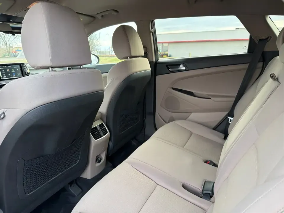 2019 Hyundai Tucson SEL (KM8J3CAL6KU) with an Theta 2.4L I-4 gasoline direct injection engine, 6A transmission, located at 1099 N County Rd 25A , Troy, OH, 45373, (937) 908-9800, 40.057079, -84.212883 - **Adventure Awaits with the 2019 Hyundai Tucson SEL at Advantage Car and Credit - Fairborn!**<br /> <br /> Are you ready to elevate your lifestyle and explore the great outdoors? The 2019 Hyundai Tucson SEL is the perfect companion for both weekend adventures and everyday commutes. With its spacious - Photo#10