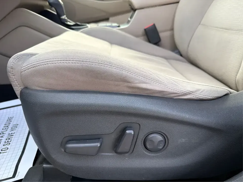 2019 Hyundai Tucson SEL (KM8J3CAL6KU) with an Theta 2.4L I-4 gasoline direct injection engine, 6A transmission, located at 1099 N County Rd 25A , Troy, OH, 45373, (937) 908-9800, 40.057079, -84.212883 - **Adventure Awaits with the 2019 Hyundai Tucson SEL at Advantage Car and Credit - Fairborn!**<br /> <br /> Are you ready to elevate your lifestyle and explore the great outdoors? The 2019 Hyundai Tucson SEL is the perfect companion for both weekend adventures and everyday commutes. With its spacious - Photo#17