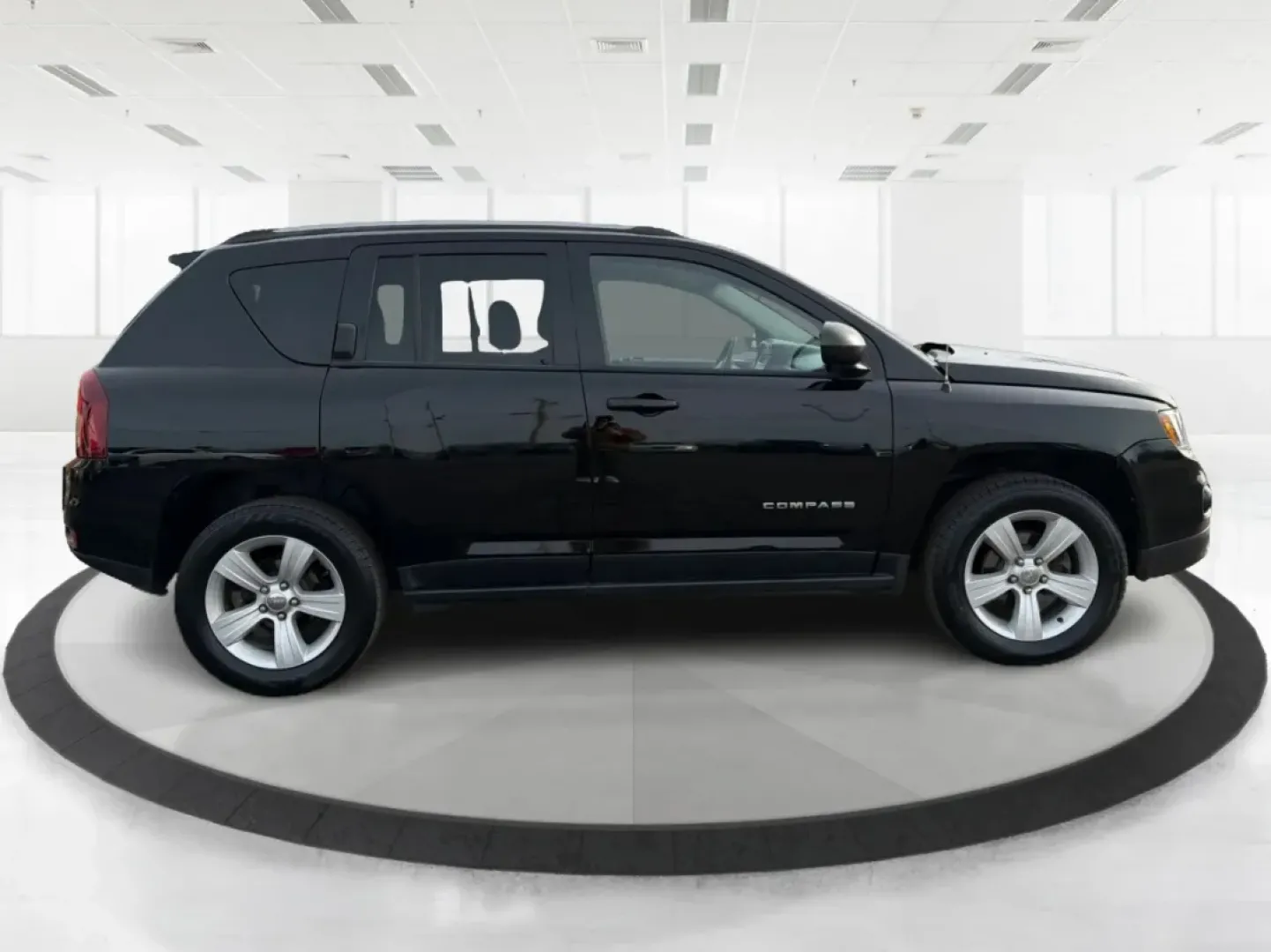 2016 Jeep Compass Sport (1C4NJDBB2GD) with an 2.4L I-4 DOHC engine, CVT transmission, located at 8750 N County Rd 25A, Piqua, OH, 45356, (937) 908-9800, 40.164391, -84.232513 - Discover the perfect blend of adventure and practicality with the 2016 Jeep Compass Sport, available now at Advantage Car and Credit in Fairborn, OH. This versatile SUV is designed for those who crave both weekend escapades and everyday functionality. Whether you're a growing family looking for a sp - Photo#1