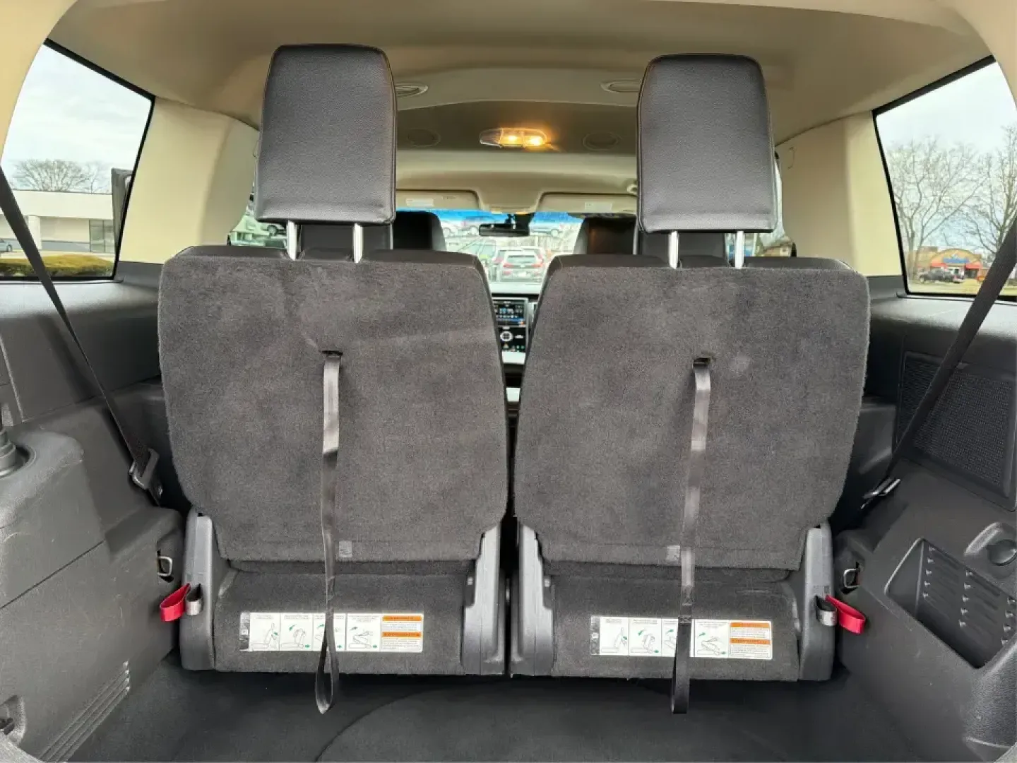 2014 Ford Flex Limited (2FMGK5D89EB) with an 3.5L V-6 DOHC engine, 6-Speed Automatic Overdrive transmission, located at 1230 East Main St, Xenia, OH, 45385, (937) 908-9800, 39.688026, -83.910172 - Are you ready to upgrade your lifestyle with a reliable vehicle that accommodates both family adventures and daily commutes? Look no further than this stunning 2014 Ford Flex Limited, available now at Advantage Car and Credit in Moraine, OH. With its spacious interior, versatile cargo capacity, and - Photo#12