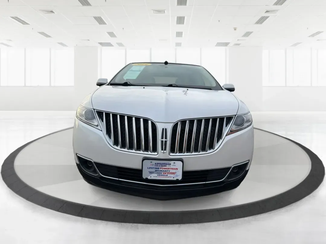 2014 Lincoln MKX Base (2LMDJ8JK2EB) with an Other engine, located at 1230 East Main St, Xenia, OH, 45385, (937) 908-9800, 39.688026, -83.910172 - 2014 Lincoln MKX Base - Photo#7
