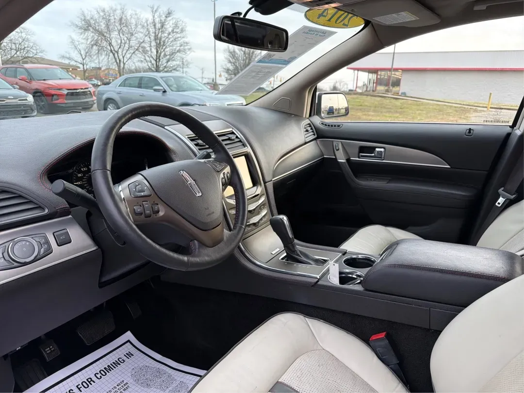 2014 Lincoln MKX Base (2LMDJ8JK2EB) with an Other engine, located at 1230 East Main St, Xenia, OH, 45385, (937) 908-9800, 39.688026, -83.910172 - 2014 Lincoln MKX Base - Photo#9