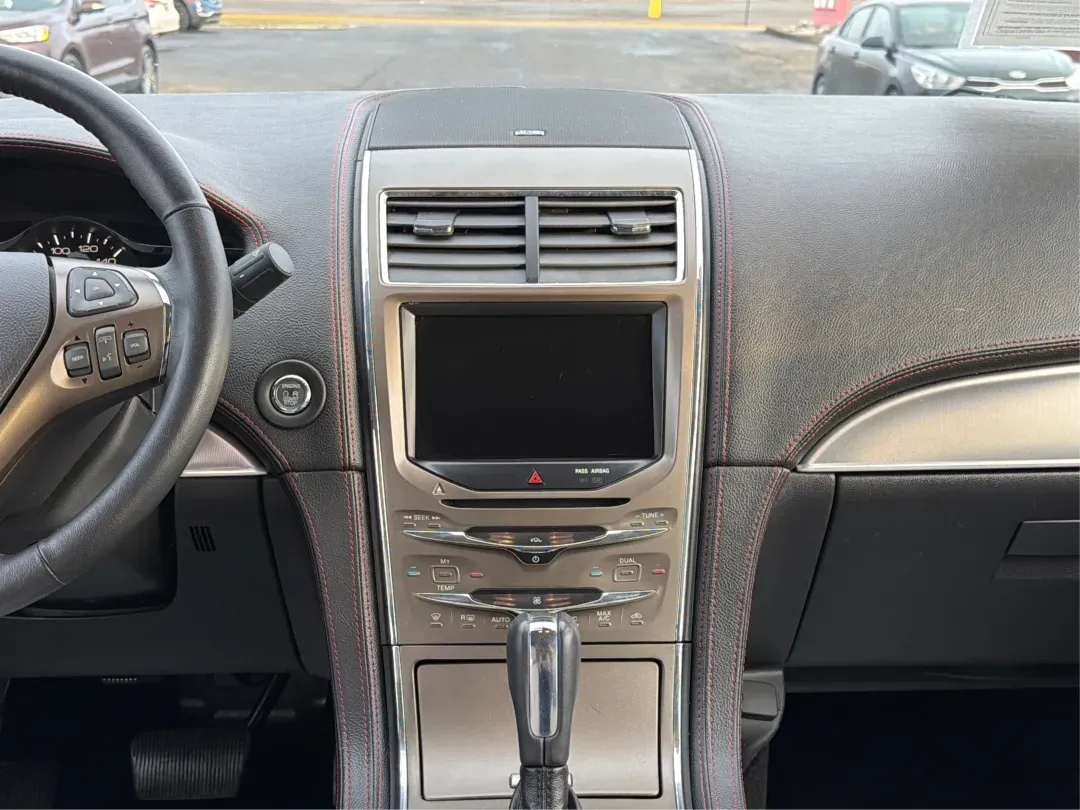 2014 Lincoln MKX Base (2LMDJ8JK2EB) with an Other engine, located at 1230 East Main St, Xenia, OH, 45385, (937) 908-9800, 39.688026, -83.910172 - 2014 Lincoln MKX Base - Photo#13