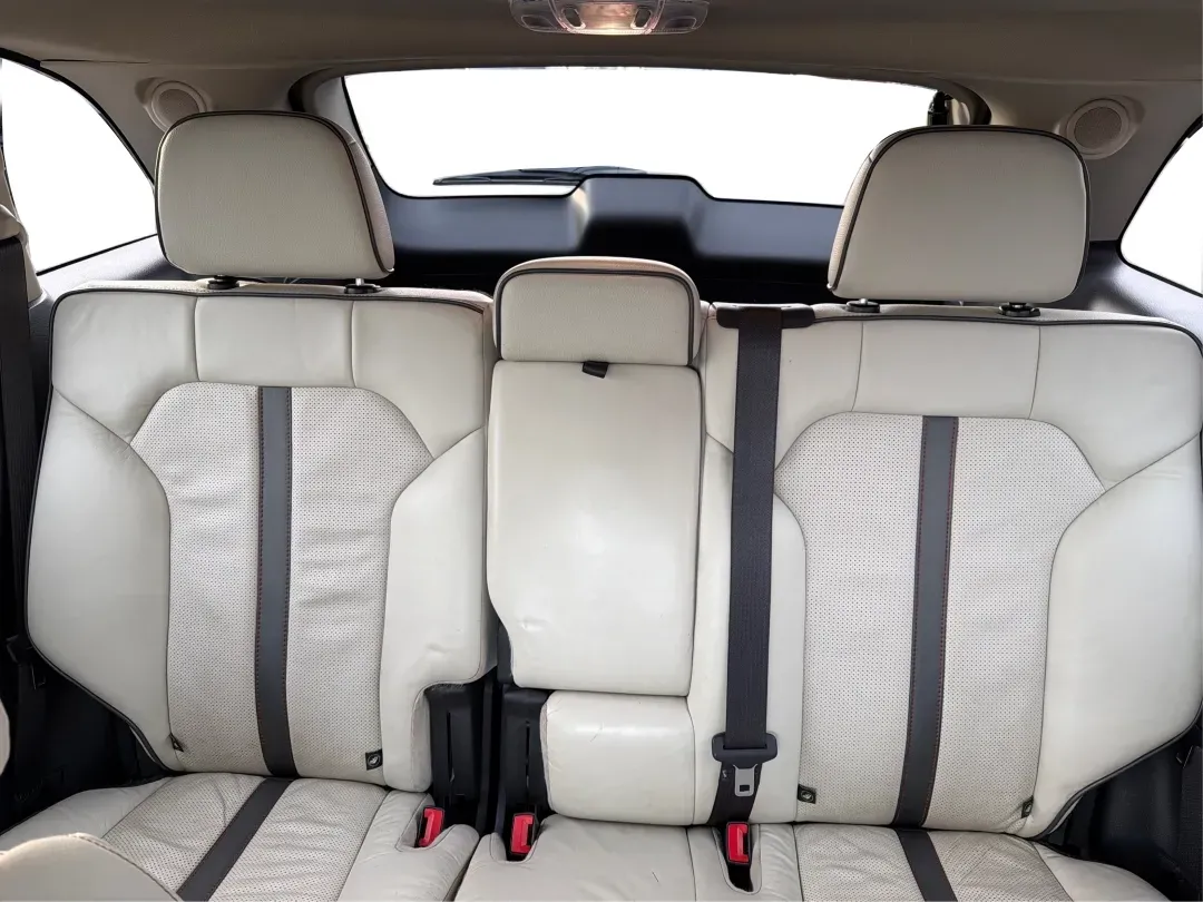 2014 Lincoln MKX Base (2LMDJ8JK2EB) with an Other engine, located at 1230 East Main St, Xenia, OH, 45385, (937) 908-9800, 39.688026, -83.910172 - 2014 Lincoln MKX Base - Photo#14