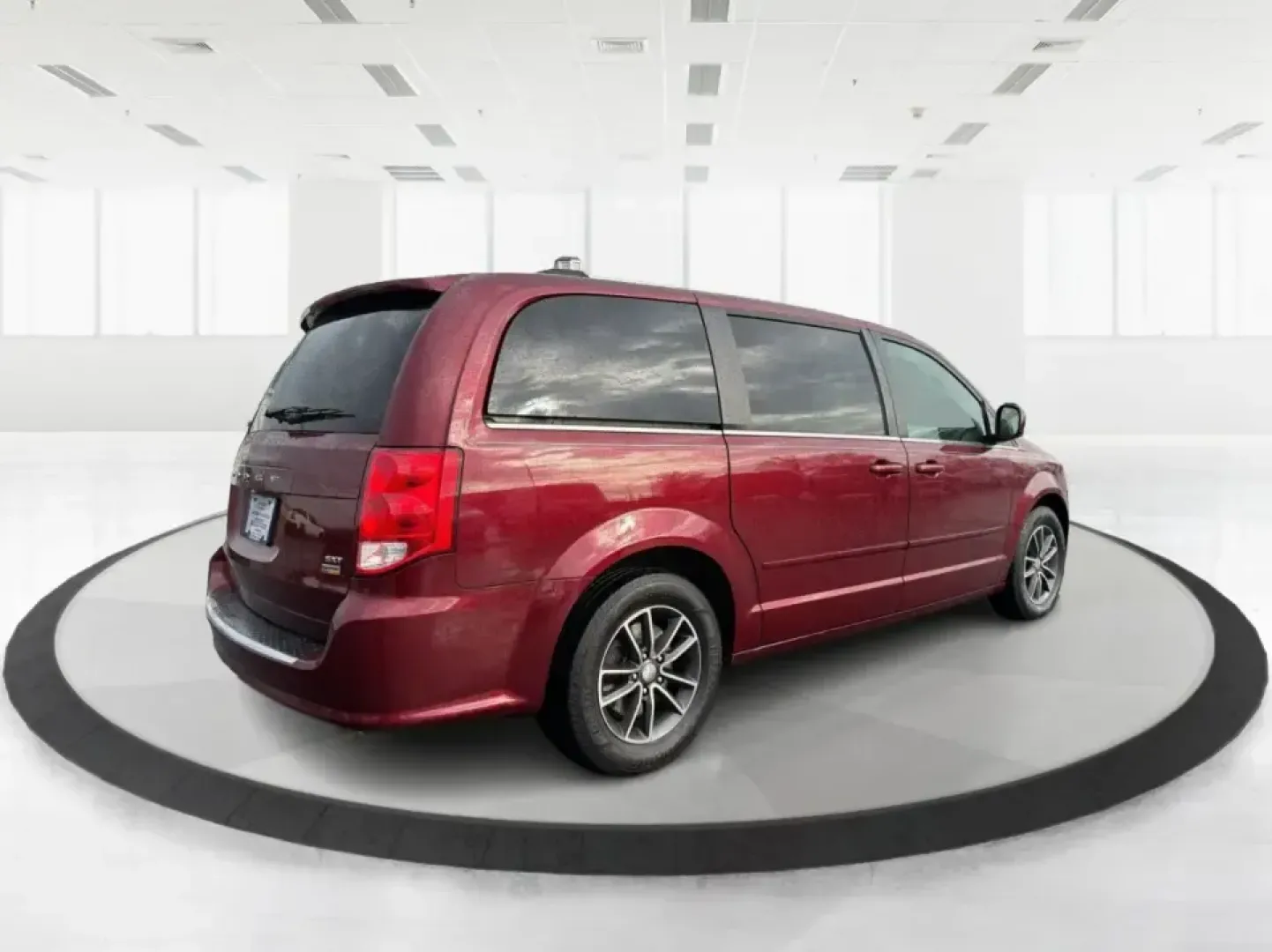 2017 Dodge Grand Caravan SXT (2C4RDGCG2HR) with an Pentastar 3.6L V-6 DOHC engine, 6A transmission, located at 8750 N County Rd 25A, Piqua, OH, 45356, (937) 908-9800, 40.164391, -84.232513 - Are you ready to elevate your family adventures or daily commutes with a vehicle that combines space, comfort, and reliability? Look no further than the 2017 Dodge Grand Caravan SXT, now available at Advantage Car and Credit in New Carlisle, OH. This versatile passenger van is perfect for growing fa - Photo#2