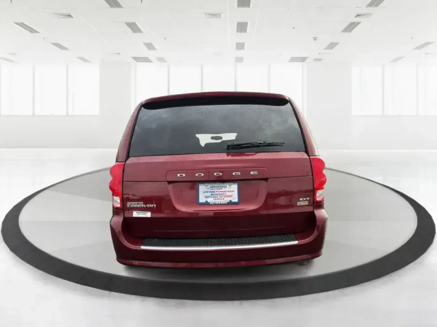 2017 Dodge Grand Caravan SXT (2C4RDGCG2HR) with an Pentastar 3.6L V-6 DOHC engine, 6A transmission, located at 8750 N County Rd 25A, Piqua, OH, 45356, (937) 908-9800, 40.164391, -84.232513 - Are you ready to elevate your family adventures or daily commutes with a vehicle that combines space, comfort, and reliability? Look no further than the 2017 Dodge Grand Caravan SXT, now available at Advantage Car and Credit in New Carlisle, OH. This versatile passenger van is perfect for growing fa - Photo#3