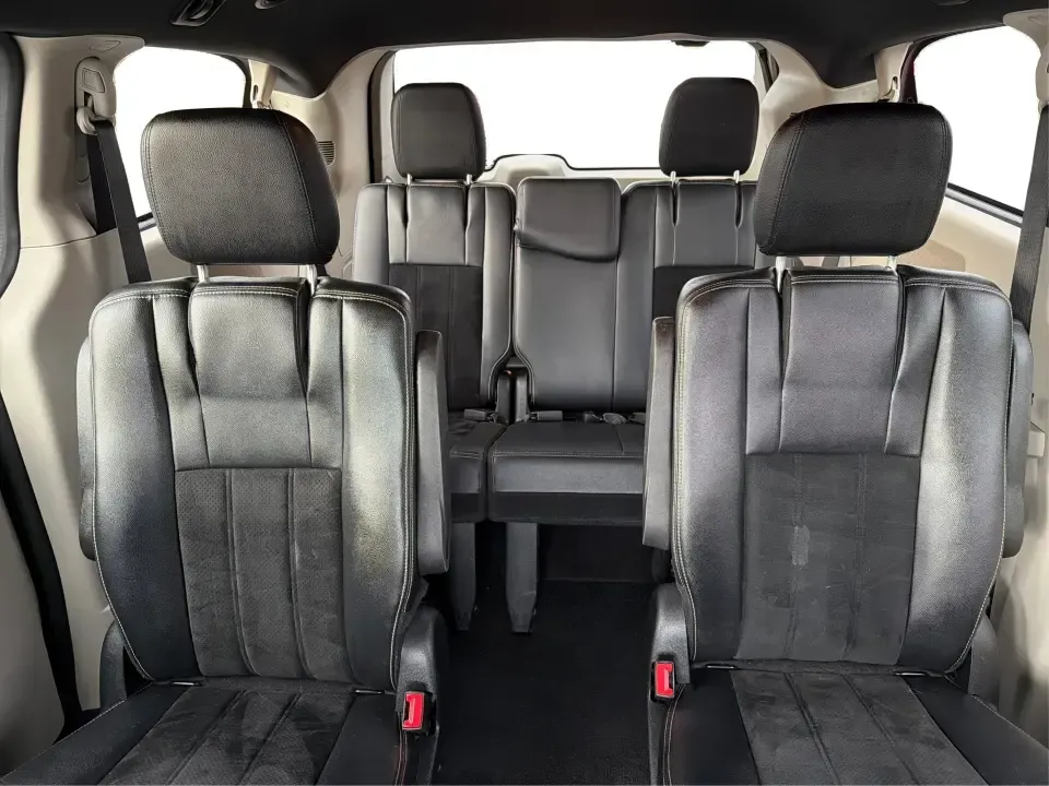 2017 Dodge Grand Caravan SXT (2C4RDGCG2HR) with an Pentastar 3.6L V-6 DOHC engine, 6A transmission, located at 1184 Kauffman Ave, Fairborn, OH, 45324, (937) 908-9800, 39.807072, -84.030914 - Are you ready to elevate your family adventures or daily commutes with a vehicle that combines space, comfort, and reliability? Look no further than the 2017 Dodge Grand Caravan SXT, now available at Advantage Car and Credit in New Carlisle, OH. This versatile passenger van is perfect for growing fa - Photo#14