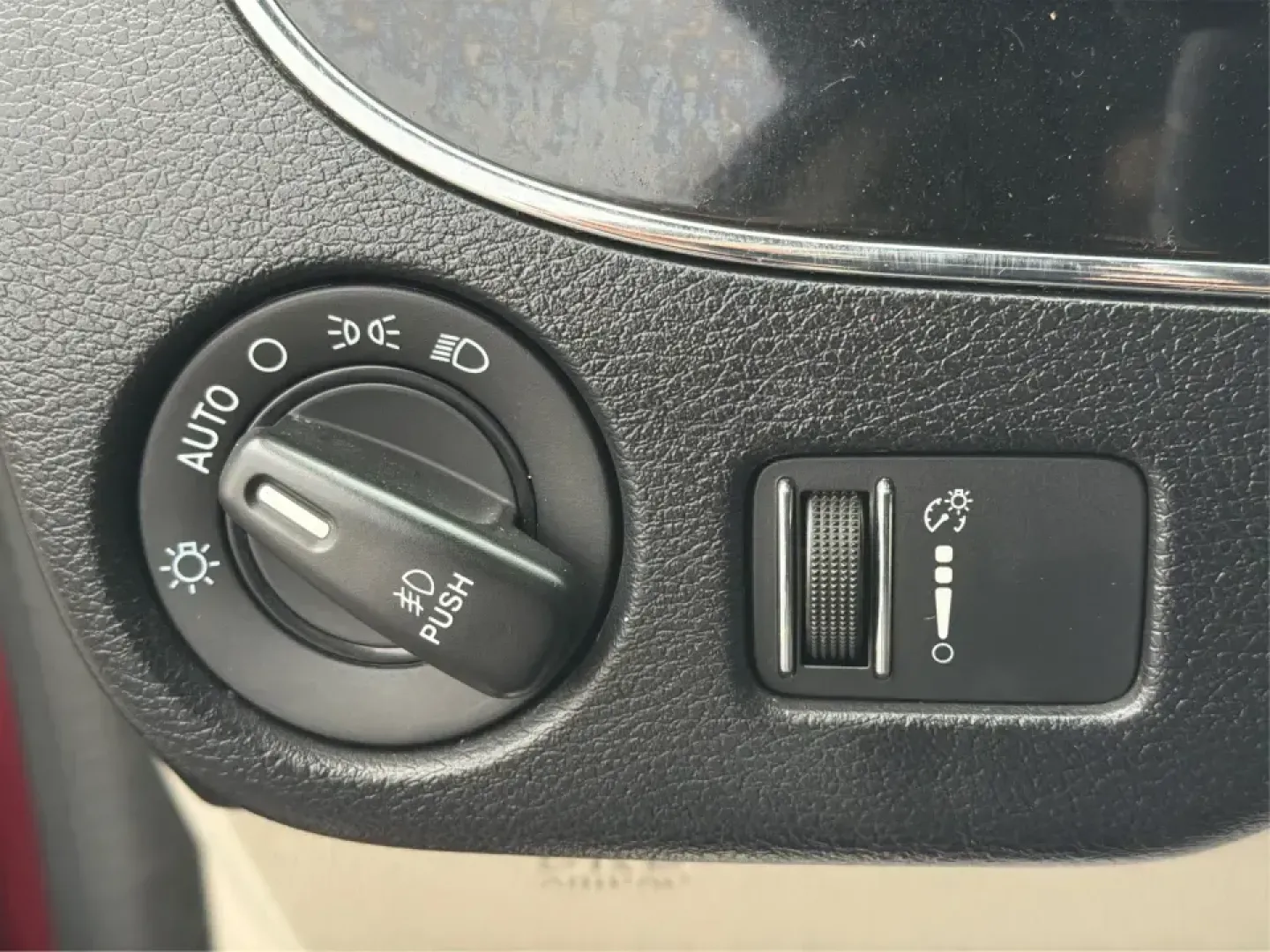 2017 Dodge Grand Caravan SXT (2C4RDGCG2HR) with an Pentastar 3.6L V-6 DOHC engine, 6A transmission, located at 8750 N County Rd 25A, Piqua, OH, 45356, (937) 908-9800, 40.164391, -84.232513 - Are you ready to elevate your family adventures or daily commutes with a vehicle that combines space, comfort, and reliability? Look no further than the 2017 Dodge Grand Caravan SXT, now available at Advantage Car and Credit in New Carlisle, OH. This versatile passenger van is perfect for growing fa - Photo#17