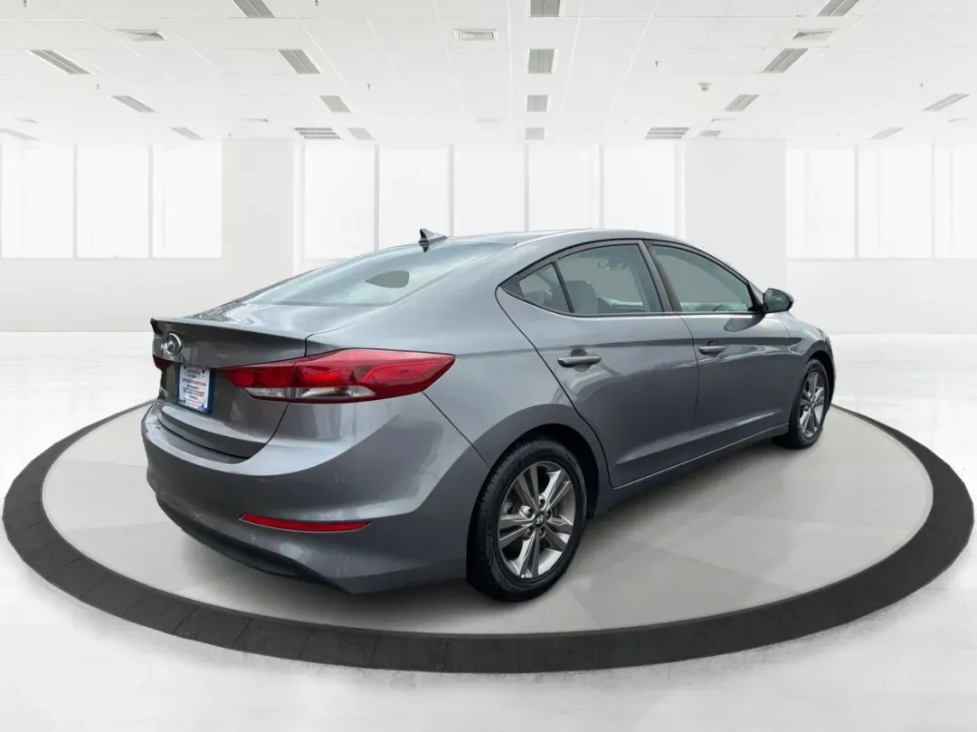 2018 Hyundai Elantra SEL (5NPD84LF2JH) with an Nu 2L I-4 DOHC engine, 6A transmission, located at 4508 South Dixie Dr, Moraine, OH, 45439, (937) 908-9800, 39.689976, -84.218452 - **Discover Your Next Adventure with the 2018 Hyundai Elantra SEL at Advantage Car and Credit - Troy**<br /> <br /> Are you in search of a reliable and stylish sedan for your daily commute, family outings, or weekend getaways? Look no further than the 2018 Hyundai Elantra SEL, available now at Advant - Photo#2