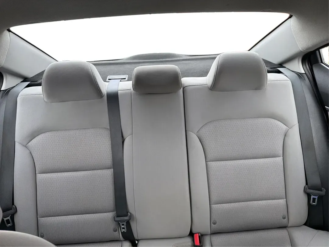 2018 Hyundai Elantra SEL (5NPD84LF2JH) with an Nu 2L I-4 DOHC engine, 6A transmission, located at 4508 South Dixie Dr, Moraine, OH, 45439, (937) 908-9800, 39.689976, -84.218452 - **Discover Your Next Adventure with the 2018 Hyundai Elantra SEL at Advantage Car and Credit - Troy**<br /> <br /> Are you in search of a reliable and stylish sedan for your daily commute, family outings, or weekend getaways? Look no further than the 2018 Hyundai Elantra SEL, available now at Advant - Photo#14