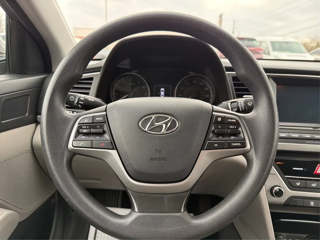 2018 Hyundai Elantra SEL (5NPD84LF2JH) with an Nu 2L I-4 DOHC engine, 6A transmission, located at 4508 South Dixie Dr, Moraine, OH, 45439, (937) 908-9800, 39.689976, -84.218452 - **Discover Your Next Adventure with the 2018 Hyundai Elantra SEL at Advantage Car and Credit - Troy**<br /> <br /> Are you in search of a reliable and stylish sedan for your daily commute, family outings, or weekend getaways? Look no further than the 2018 Hyundai Elantra SEL, available now at Advant - Photo#16