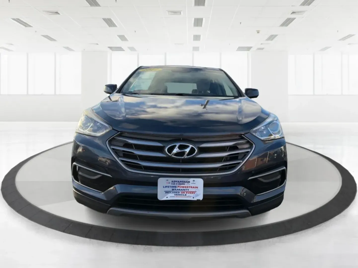 2017 Hyundai Santa Fe 2.4L (5NMZT3LBXHH) with an Theta II 2.4L I-4 gasoline direct injection engine, located at 880 E. National Road, Vandalia, OH, 45377, (937) 908-9800, 39.891918, -84.183594 - Discover your next adventure with the 2017 Hyundai Santa Fe, now available at Advantage Car and Credit in Vandalia, OH! This versatile SUV is perfect for families, commuters, and weekend adventurers alike. With seating for up to five and ample cargo space, it's ideal for everything from soccer pract - Photo#7