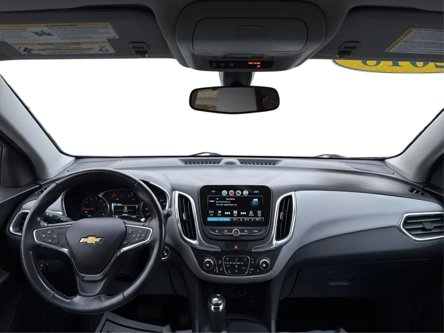 2018 Chevrolet Equinox LT (3GNAXTEX8JS) with an 2L I-4 gasoline direct injection engine, 6A transmission, located at 1230 East Main St, Xenia, OH, 45385, (937) 908-9800, 39.688026, -83.910172 - Are you ready for your next adventure? Whether you're embarking on a weekend getaway with family or tackling the daily commute with style, the 2018 Chevrolet Equinox LT is the perfect companion for all of life's journeys. This SUV, available at Advantage Car and Credit in Xenia, OH, combines versati - Photo#21