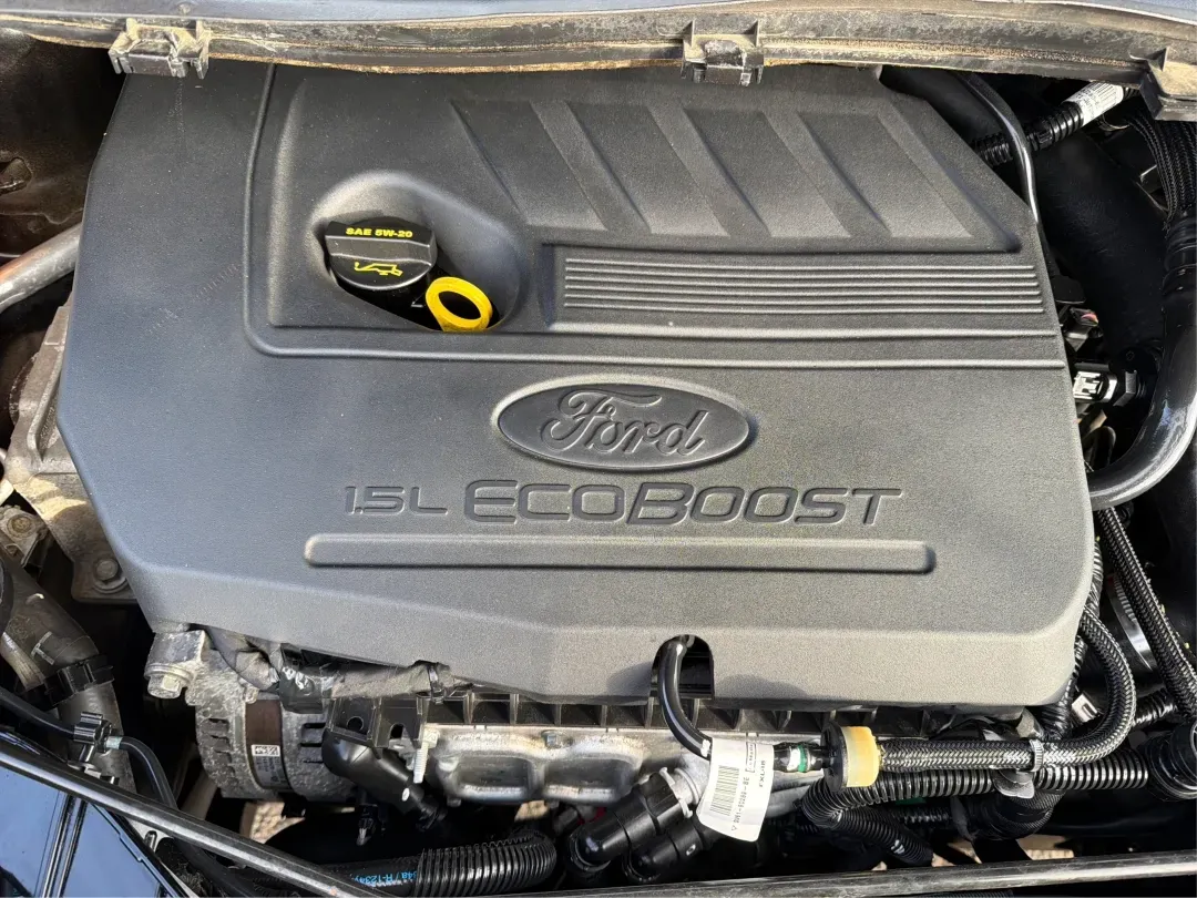 2018 Ford Escape SE (1FMCU9GD6JU) with an Other engine, located at 8750 N County Rd 25A, Piqua, OH, 45356, (937) 908-9800, 40.164391, -84.232513 - Are you looking for the perfect vehicle that can handle your busy lifestyle while keeping you comfortable and safe? Look no further than this 2018 Ford Escape SE at Advantage Car and Credit in Piqua, OH. This versatile SUV is ideal for families on the go, weekend adventurers, and even commuters who - Photo#11