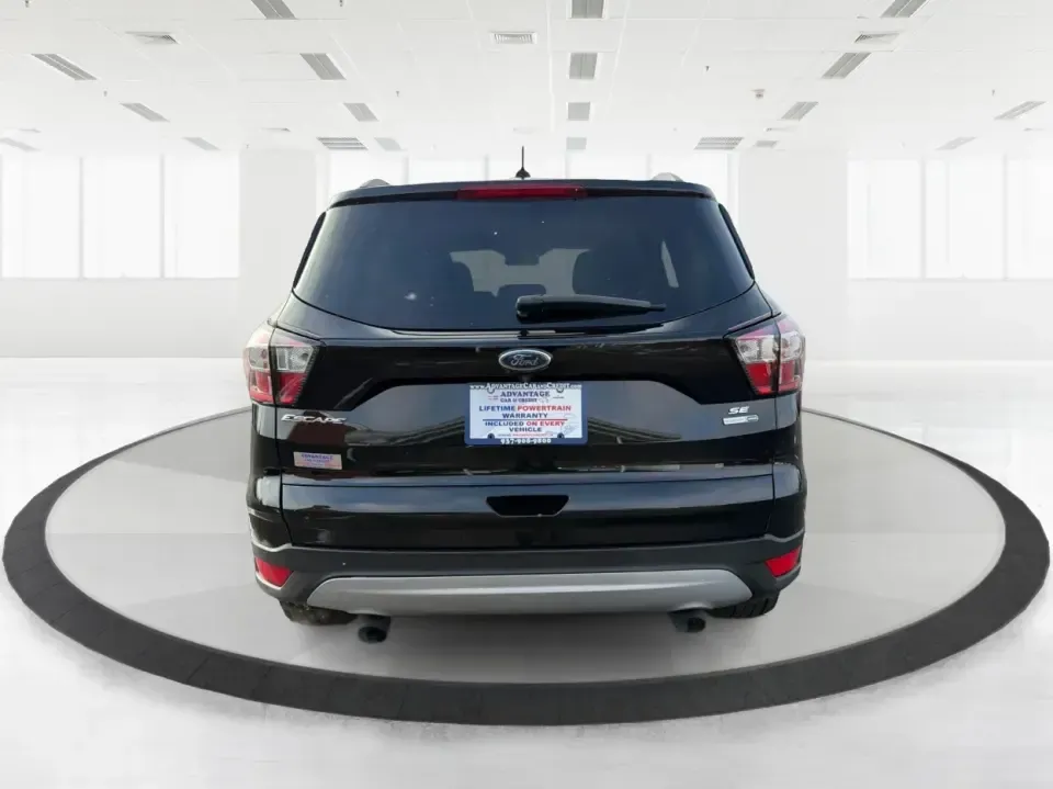 2018 Ford Escape SE (1FMCU9GD6JU) with an 1.5L L4 DOHC 16V engine, 6A transmission, located at 1184 Kauffman Ave, Fairborn, OH, 45324, (937) 908-9800, 39.807072, -84.030914 - Are you looking for the perfect vehicle that can handle your busy lifestyle while keeping you comfortable and safe? Look no further than this 2018 Ford Escape SE at Advantage Car and Credit in Piqua, OH. This versatile SUV is ideal for families on the go, weekend adventurers, and even commuters who - Photo#3