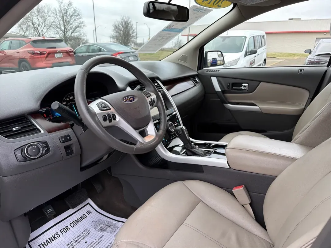 2014 Ford Edge Limited (2FMDK4KC6EB) with an 3.5L V-6 DOHC engine, located at 8750 N County Rd 25A, Piqua, OH, 45356, (937) 908-9800, 40.164391, -84.232513 - **Discover Your Next Adventure with the 2014 Ford Edge Limited at Advantage Car and Credit - Piqua!**<br /> <br /> Are you ready to elevate your driving experience? Whether you're a growing family seeking a spacious ride, a commuter looking for comfort and reliability, or an adventurer eager to tack - Photo#9