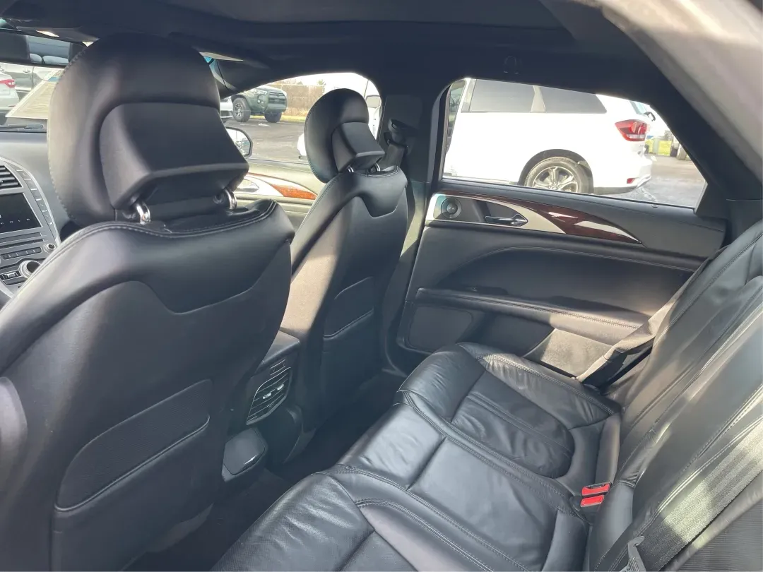 2017 Lincoln MKZ Reserve (3LN6L5FC1HR) with an Other engine, located at 8750 N County Rd 25A, Piqua, OH, 45356, (937) 908-9800, 40.164391, -84.232513 - Are you ready to elevate your daily commute or weekend getaways? Look no further than this stunning 2017 Lincoln MKZ Reserve, the perfect sedan for those who appreciate luxury and performance. At Advantage Car and Credit - Piqua, located at 8750 N County Rd 25A in Piqua, OH 45356, we offer flexible - Photo#10