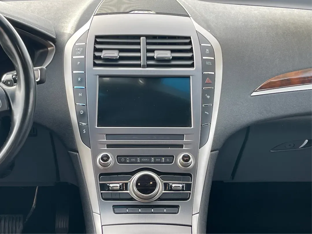 2017 Lincoln MKZ Reserve (3LN6L5FC1HR) with an Other engine, located at 8750 N County Rd 25A, Piqua, OH, 45356, (937) 908-9800, 40.164391, -84.232513 - Are you ready to elevate your daily commute or weekend getaways? Look no further than this stunning 2017 Lincoln MKZ Reserve, the perfect sedan for those who appreciate luxury and performance. At Advantage Car and Credit - Piqua, located at 8750 N County Rd 25A in Piqua, OH 45356, we offer flexible - Photo#13