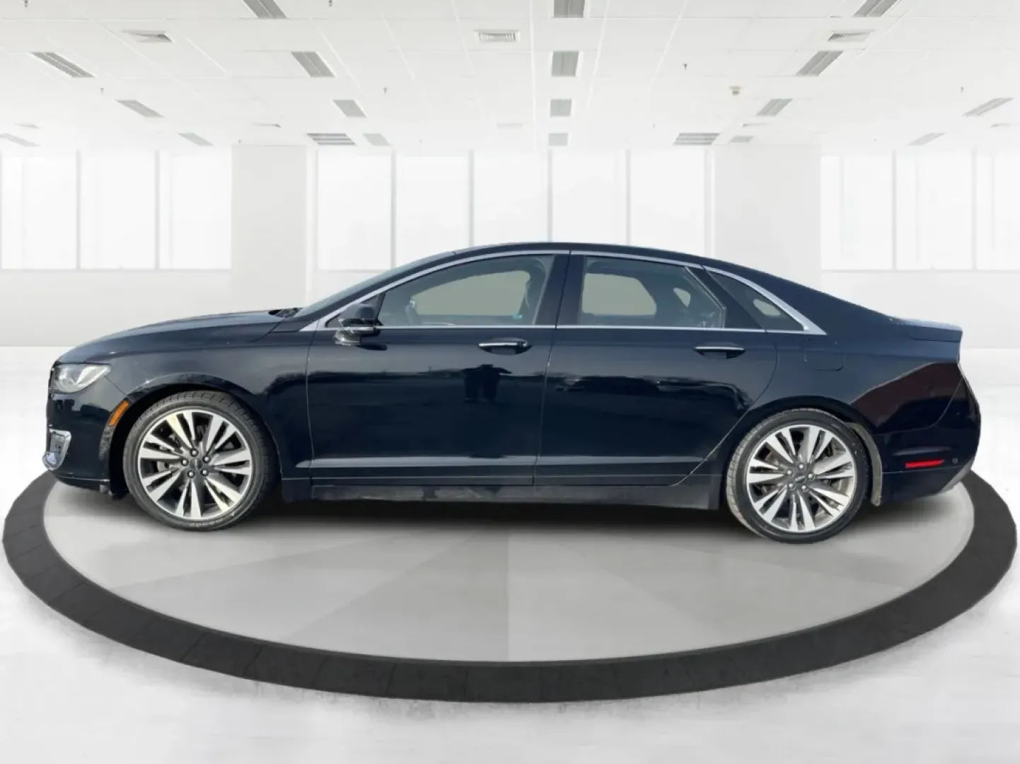 2017 Lincoln MKZ Reserve (3LN6L5FC1HR) with an 3.7L V6 DOHC 24V engine, 6A transmission, located at 1230 East Main St, Xenia, OH, 45385, (937) 908-9800, 39.688026, -83.910172 - Are you ready to elevate your daily commute or weekend getaways? Look no further than this stunning 2017 Lincoln MKZ Reserve, the perfect sedan for those who appreciate luxury and performance. At Advantage Car and Credit - Piqua, located at 8750 N County Rd 25A in Piqua, OH 45356, we offer flexible - Photo#5