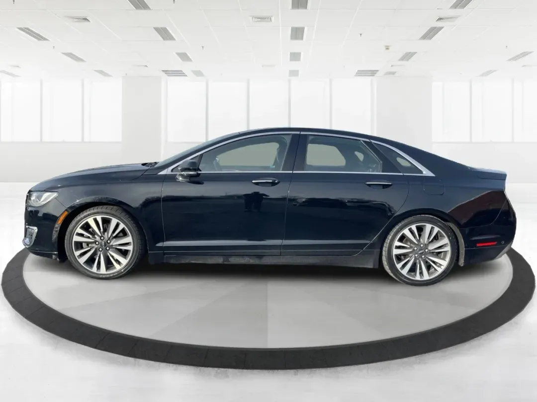 2017 Lincoln MKZ Reserve (3LN6L5FC1HR) with an Other engine, located at 1230 East Main St, Xenia, OH, 45385, (937) 908-9800, 39.688026, -83.910172 - Are you ready to elevate your daily commute or weekend getaways? Look no further than this stunning 2017 Lincoln MKZ Reserve, the perfect sedan for those who appreciate luxury and performance. At Advantage Car and Credit - Piqua, located at 8750 N County Rd 25A in Piqua, OH 45356, we offer flexible - Photo#5