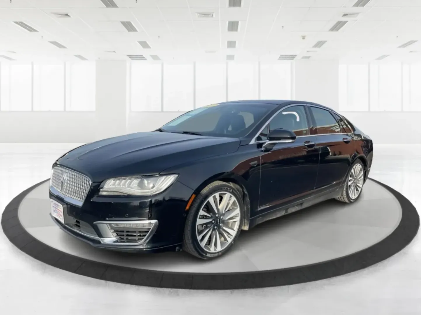 2017 Lincoln MKZ Reserve (3LN6L5FC1HR) with an 3.7L V6 DOHC 24V engine, 6A transmission, located at 1230 East Main St, Xenia, OH, 45385, (937) 908-9800, 39.688026, -83.910172 - Are you ready to elevate your daily commute or weekend getaways? Look no further than this stunning 2017 Lincoln MKZ Reserve, the perfect sedan for those who appreciate luxury and performance. At Advantage Car and Credit - Piqua, located at 8750 N County Rd 25A in Piqua, OH 45356, we offer flexible - Photo#8