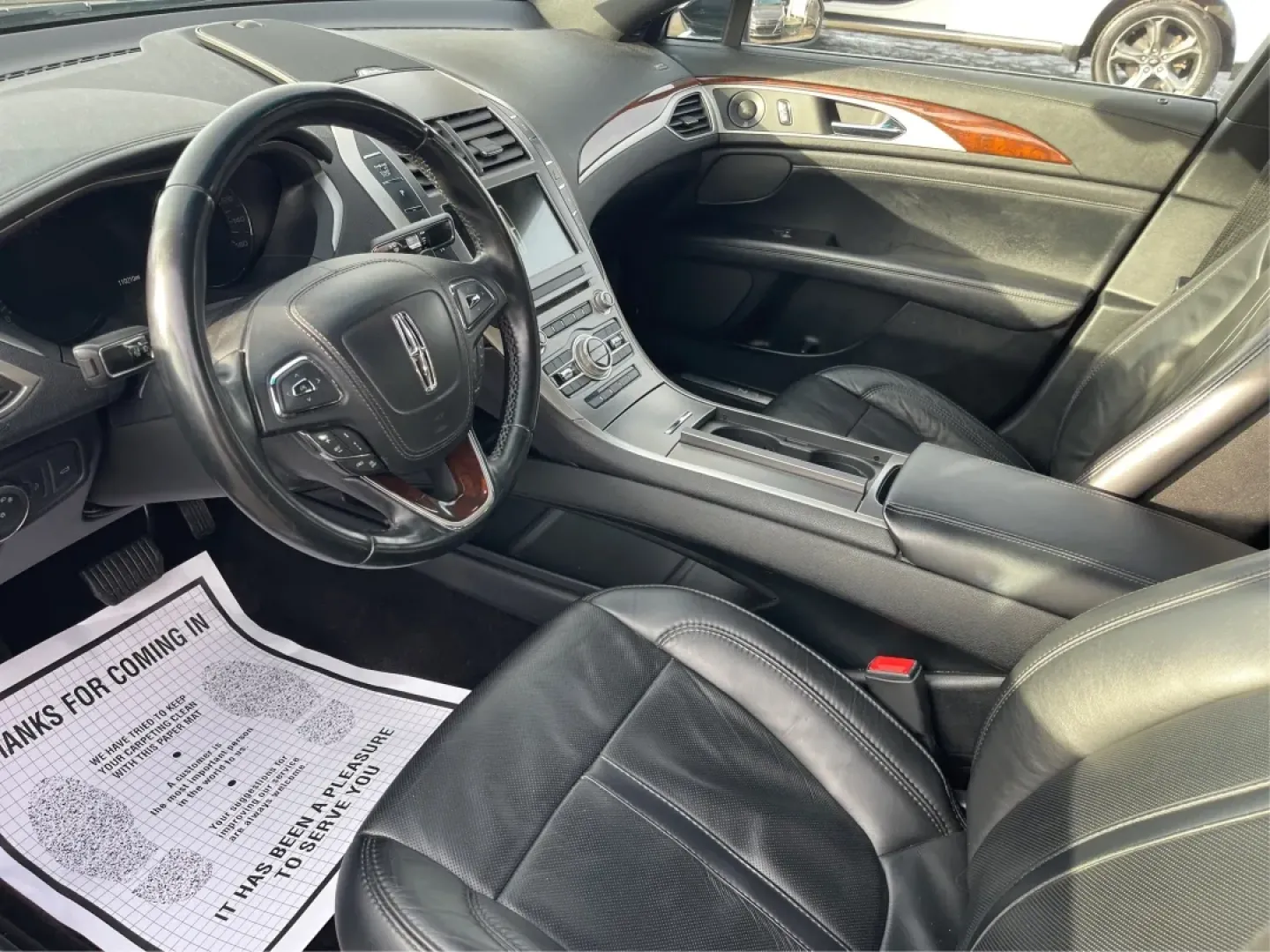 2017 Lincoln MKZ Reserve (3LN6L5FC1HR) with an 3.7L V6 DOHC 24V engine, 6A transmission, located at 1230 East Main St, Xenia, OH, 45385, (937) 908-9800, 39.688026, -83.910172 - Are you ready to elevate your daily commute or weekend getaways? Look no further than this stunning 2017 Lincoln MKZ Reserve, the perfect sedan for those who appreciate luxury and performance. At Advantage Car and Credit - Piqua, located at 8750 N County Rd 25A in Piqua, OH 45356, we offer flexible - Photo#9