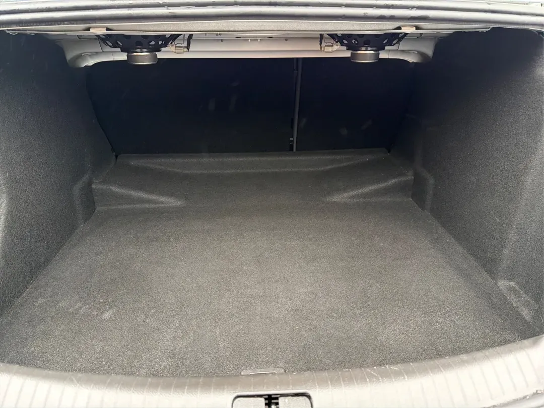 2016 Buick Regal Turbo Premium II (2G4GS5GX7G9) with an 2L I-4 gasoline direct injection engine, located at 8750 N County Rd 25A, Piqua, OH, 45356, (937) 908-9800, 40.164391, -84.232513 - **Discover the Perfect Blend of Luxury and Affordability with This 2016 Buick Regal at Advantage Car and Credit Piqua!**<br /> <br /> Are you in the market for a sophisticated sedan that effortlessly combines style, comfort, and performance? Look no further than this stunning 2016 Buick Regal Turbo - Photo#12