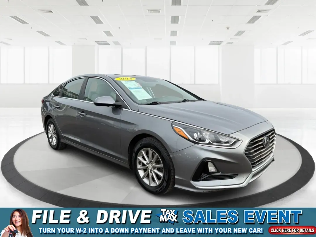 2018 Hyundai Sonata SE (5NPE24AF8JH) with an 2.4L I-4 gasoline direct injection engine, located at 8750 N County Rd 25A, Piqua, OH, 45356, (937) 908-9800, 40.164391, -84.232513 - **Elevate Your Daily Drive with the 2018 Hyundai Sonata SE Perfect for Commuters and Families Alike!**<br /> <br /> Are you looking for a reliable and stylish sedan that fits seamlessly into your busy lifestyle? Look no further than the 2018 Hyundai Sonata SE, available now at Advantage Car and Cre - Photo#0