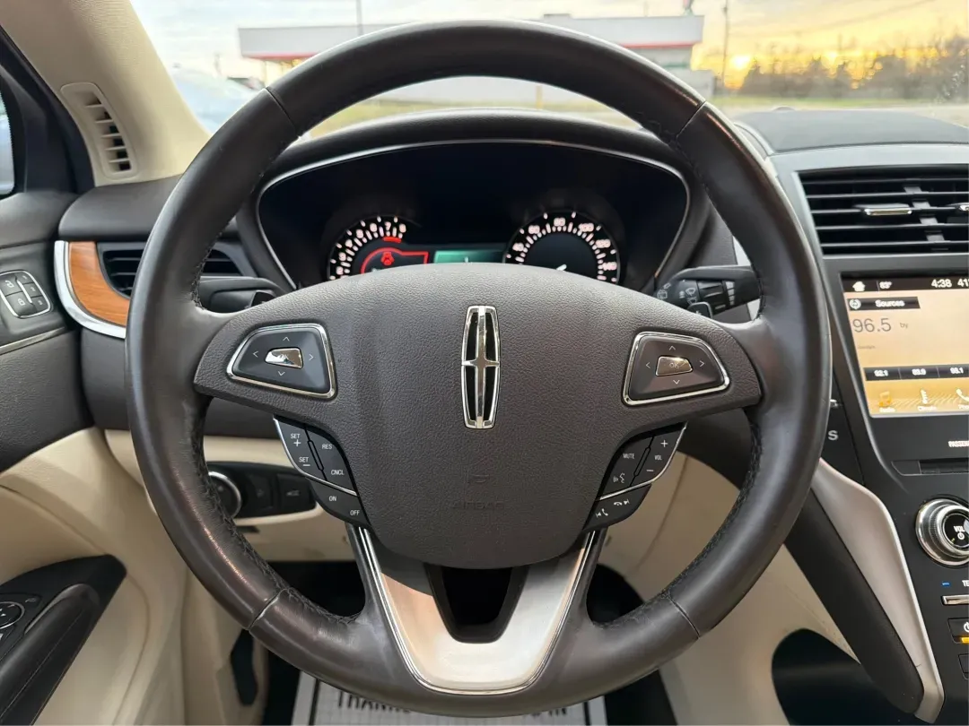 2016 Lincoln MKC Reserve (5LMCJ3D91GU) with an Other engine, located at 8750 N County Rd 25A, Piqua, OH, 45356, (937) 908-9800, 40.164391, -84.232513 - **Discover the Perfect Blend of Luxury and Functionality with the 2016 Lincoln MKC Reserve at Advantage Car and Credit - Piqua**<br /> <br /> Are you searching for a vehicle that seamlessly blends sophisticated style with everyday practicality? Look no further than the 2016 Lincoln MKC Reserve, avai - Photo#16
