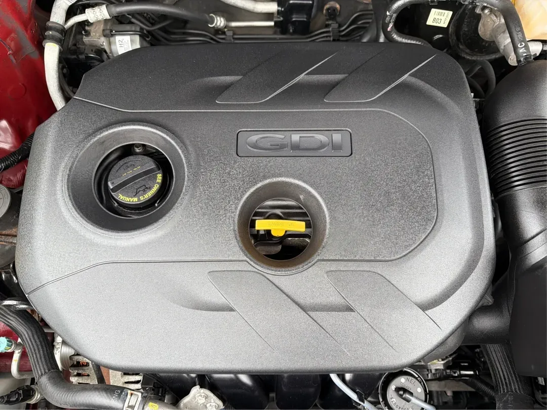 2018 Hyundai Tucson SE (KM8J23A42JU) with an Nu 2L I-4 gasoline direct injection engine, located at 8750 N County Rd 25A, Piqua, OH, 45356, (937) 908-9800, 40.164391, -84.232513 - **Explore the Open Road with the 2018 Hyundai Tucson at Advantage Car and Credit Piqua, OH**<br /> <br /> Are you ready to elevate your driving experience? Whether you're a growing family in need of extra space, a daily commuter looking for efficiency, or an adventure seeker craving weekend road tr - Photo#11