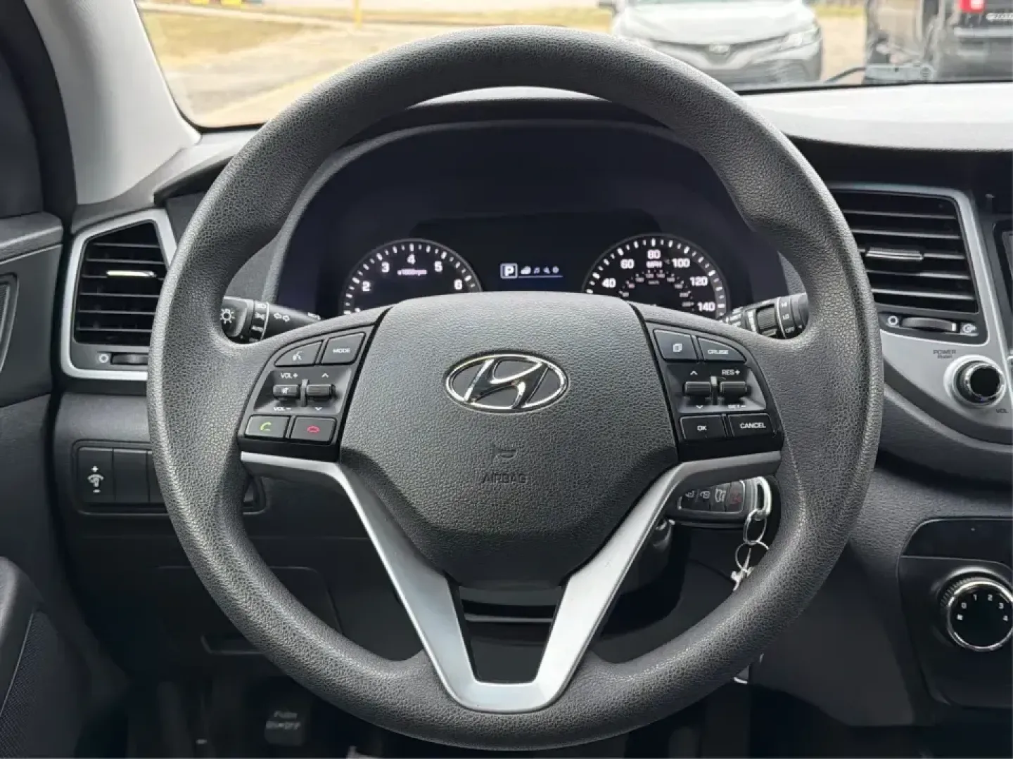 2018 Hyundai Tucson SE (KM8J23A42JU) with an Nu 2L I-4 gasoline direct injection engine, 6A transmission, located at 8750 N County Rd 25A, Piqua, OH, 45356, (937) 908-9800, 40.164391, -84.232513 - **Explore the Open Road with the 2018 Hyundai Tucson at Advantage Car and Credit Piqua, OH**<br /> <br /> Are you ready to elevate your driving experience? Whether you're a growing family in need of extra space, a daily commuter looking for efficiency, or an adventure seeker craving weekend road tr - Photo#16