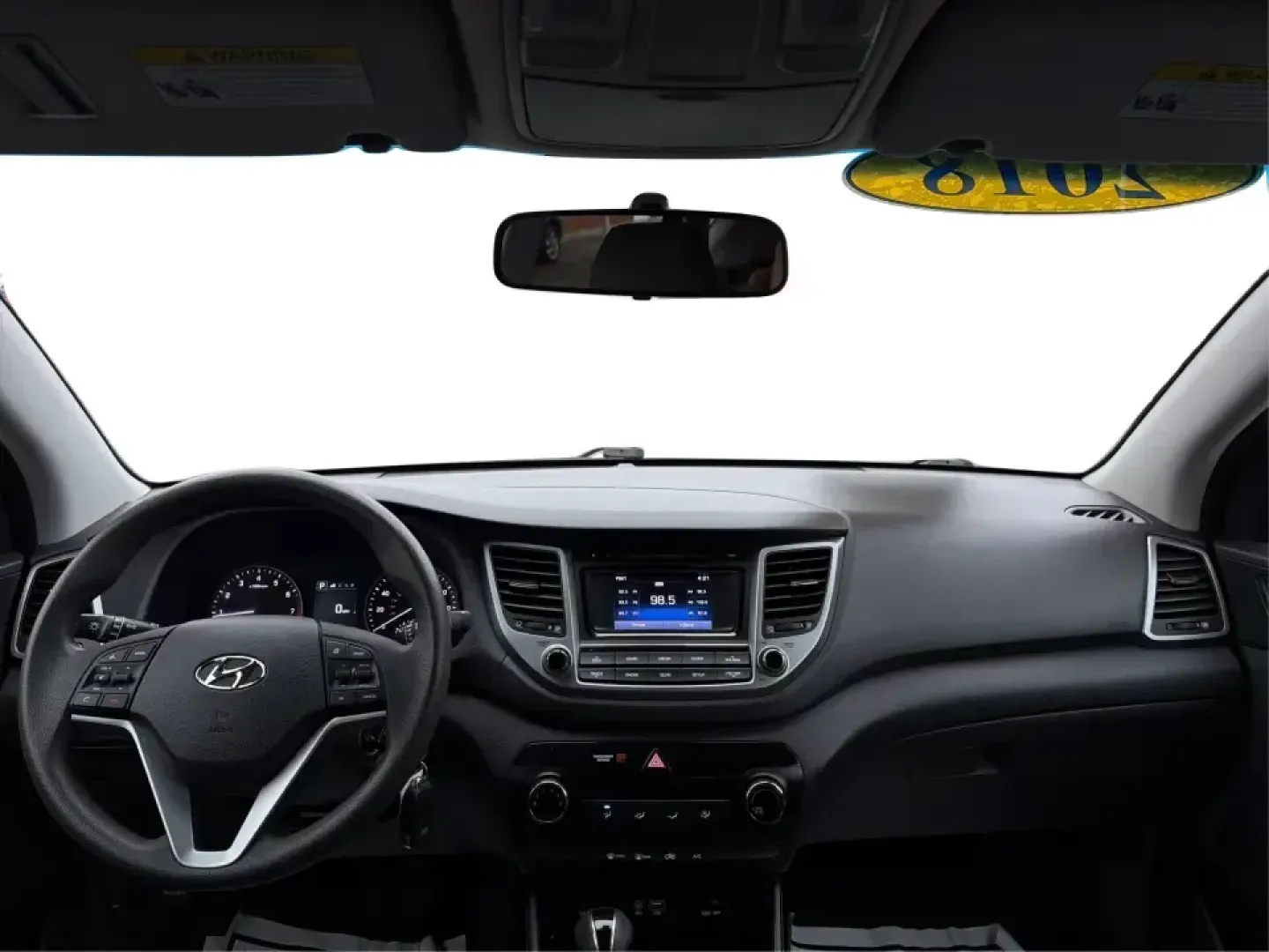 2018 Hyundai Tucson SE (KM8J23A42JU) with an Nu 2L I-4 gasoline direct injection engine, 6A transmission, located at 8750 N County Rd 25A, Piqua, OH, 45356, (937) 908-9800, 40.164391, -84.232513 - **Explore the Open Road with the 2018 Hyundai Tucson at Advantage Car and Credit Piqua, OH**<br /> <br /> Are you ready to elevate your driving experience? Whether you're a growing family in need of extra space, a daily commuter looking for efficiency, or an adventure seeker craving weekend road tr - Photo#19