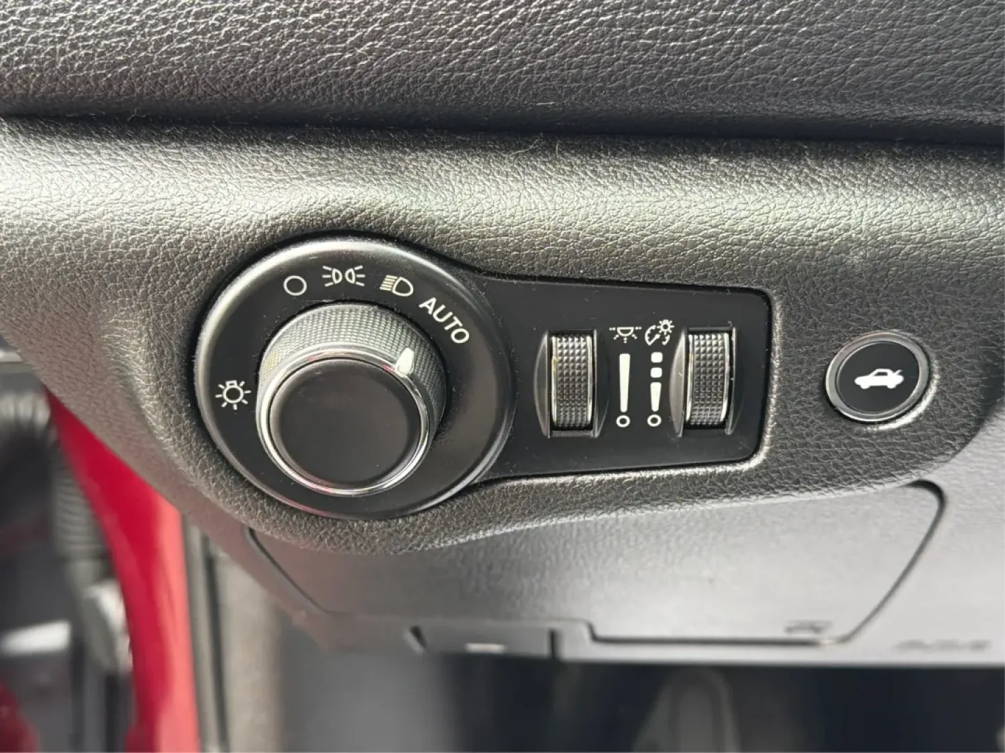 2015 Chrysler 200 Limited (1C3CCCAB7FN) with an Other engine, located at 1099 N County Rd 25A , Troy, OH, 45373, (937) 908-9800, 40.057079, -84.212883 - **Discover the Perfect Blend of Style and Comfort with the 2015 Chrysler 200 at Advantage Car and Credit - Troy!**<br /> <br /> Are you seeking a dependable sedan that can comfortably handle your daily commute while also adapting to weekend adventures? Look no further than this stunning 2015 Chrysle - Photo#17